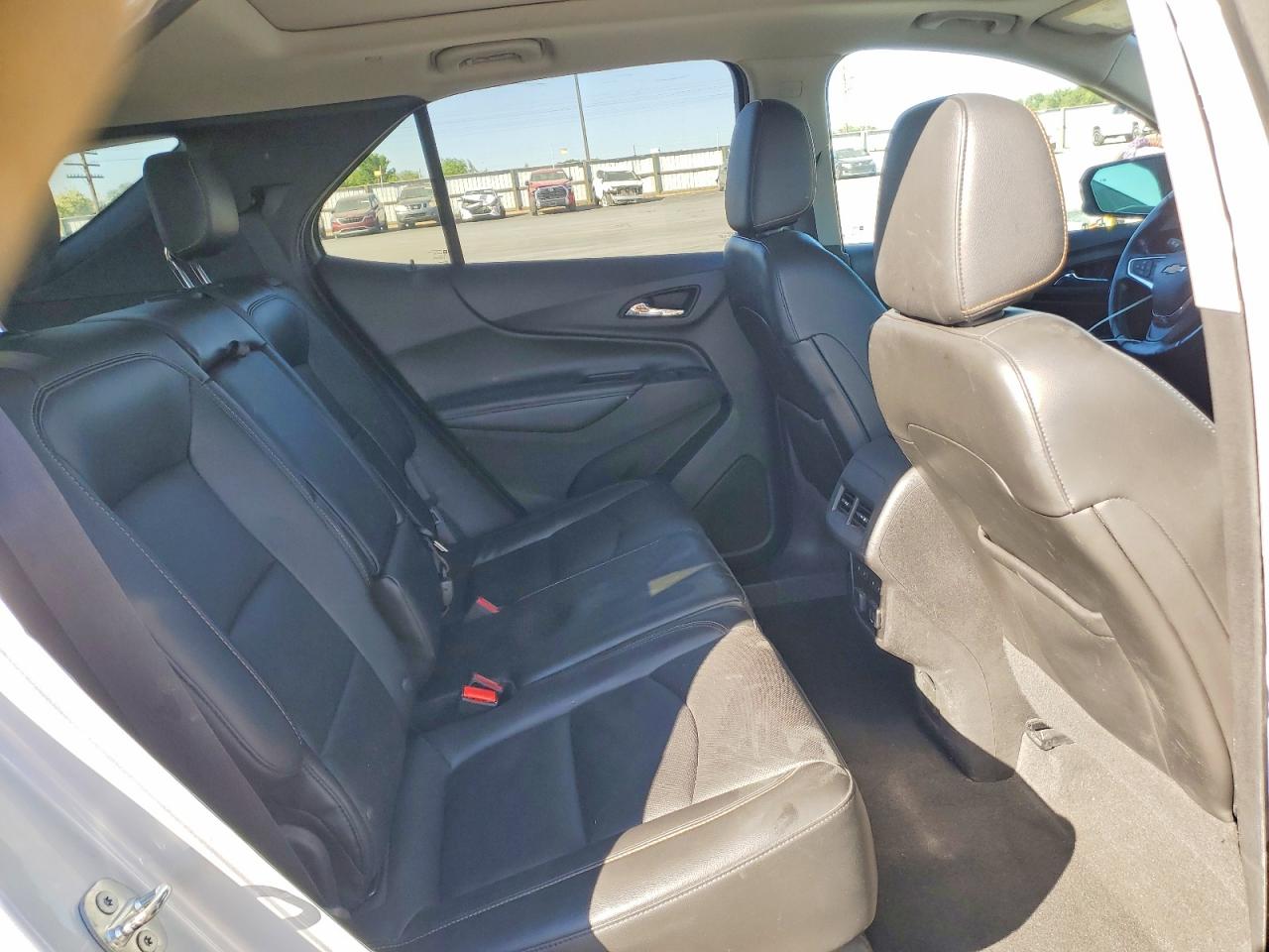 2018 Chevrolet Equinox Premier Silver vin: 2GNAXWEX0J6235166