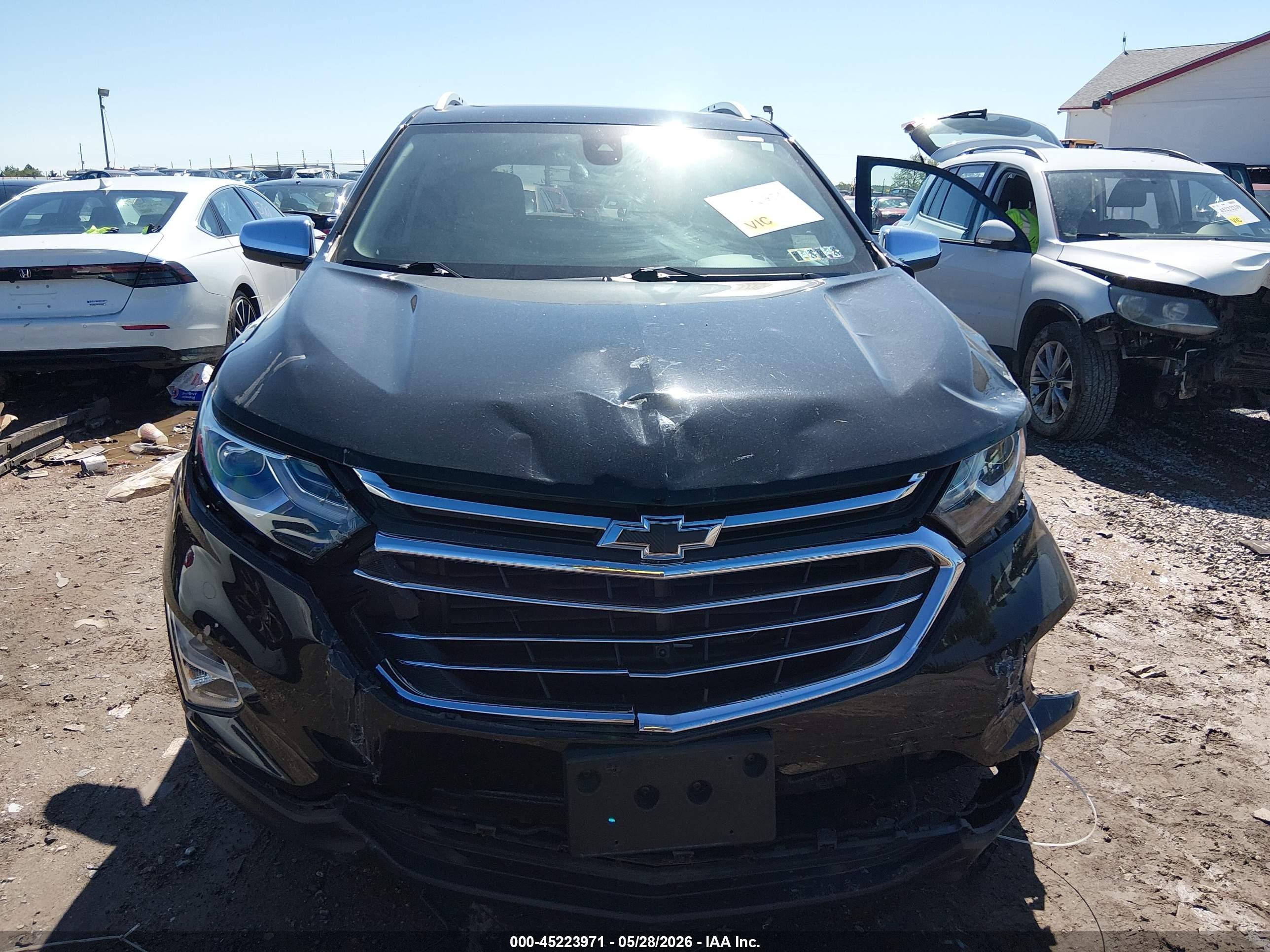 2018 Chevrolet Equinox Premier Black vin: 2GNAXWEX2J6139510