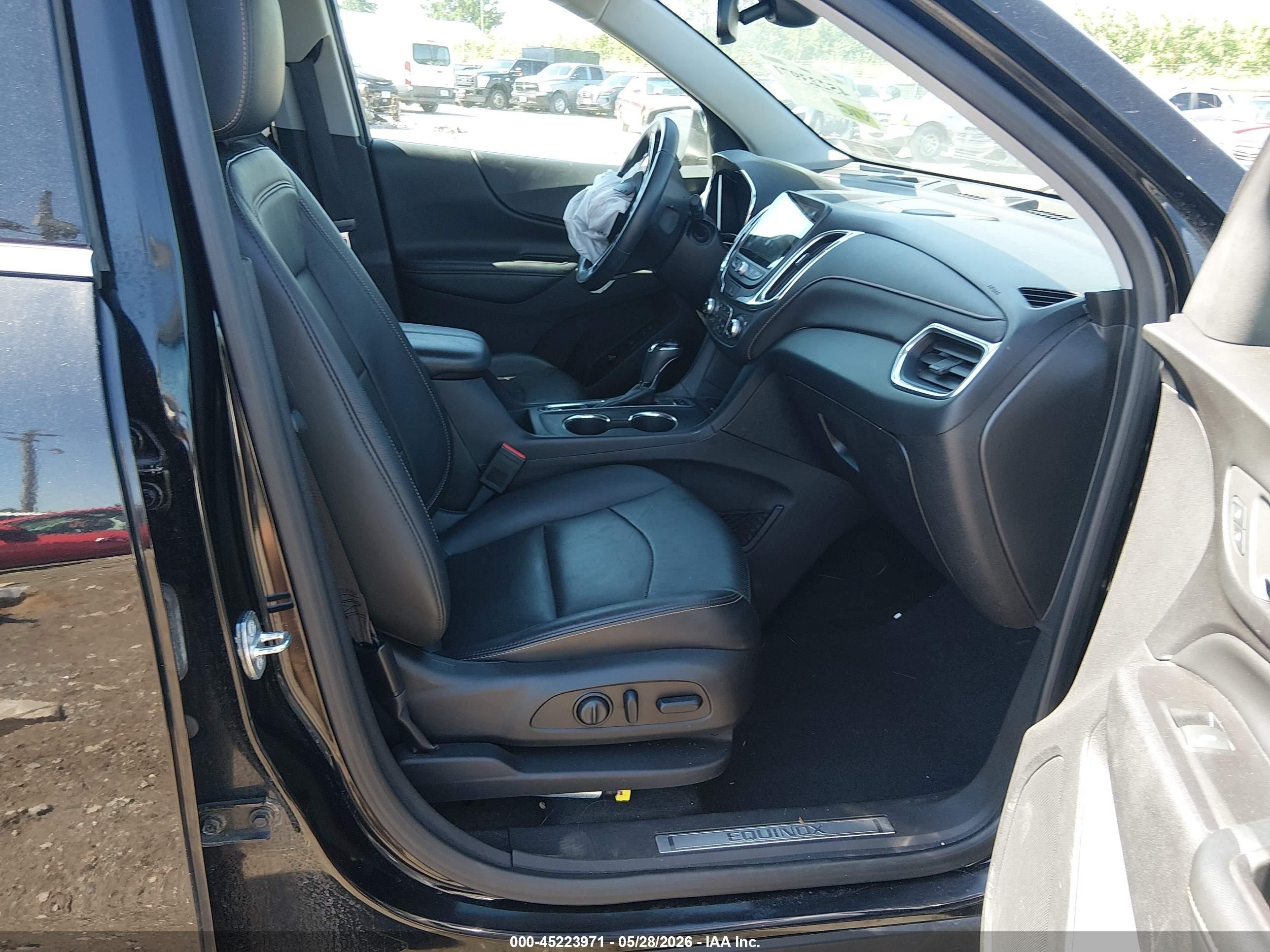 2018 Chevrolet Equinox Premier Black vin: 2GNAXWEX2J6139510