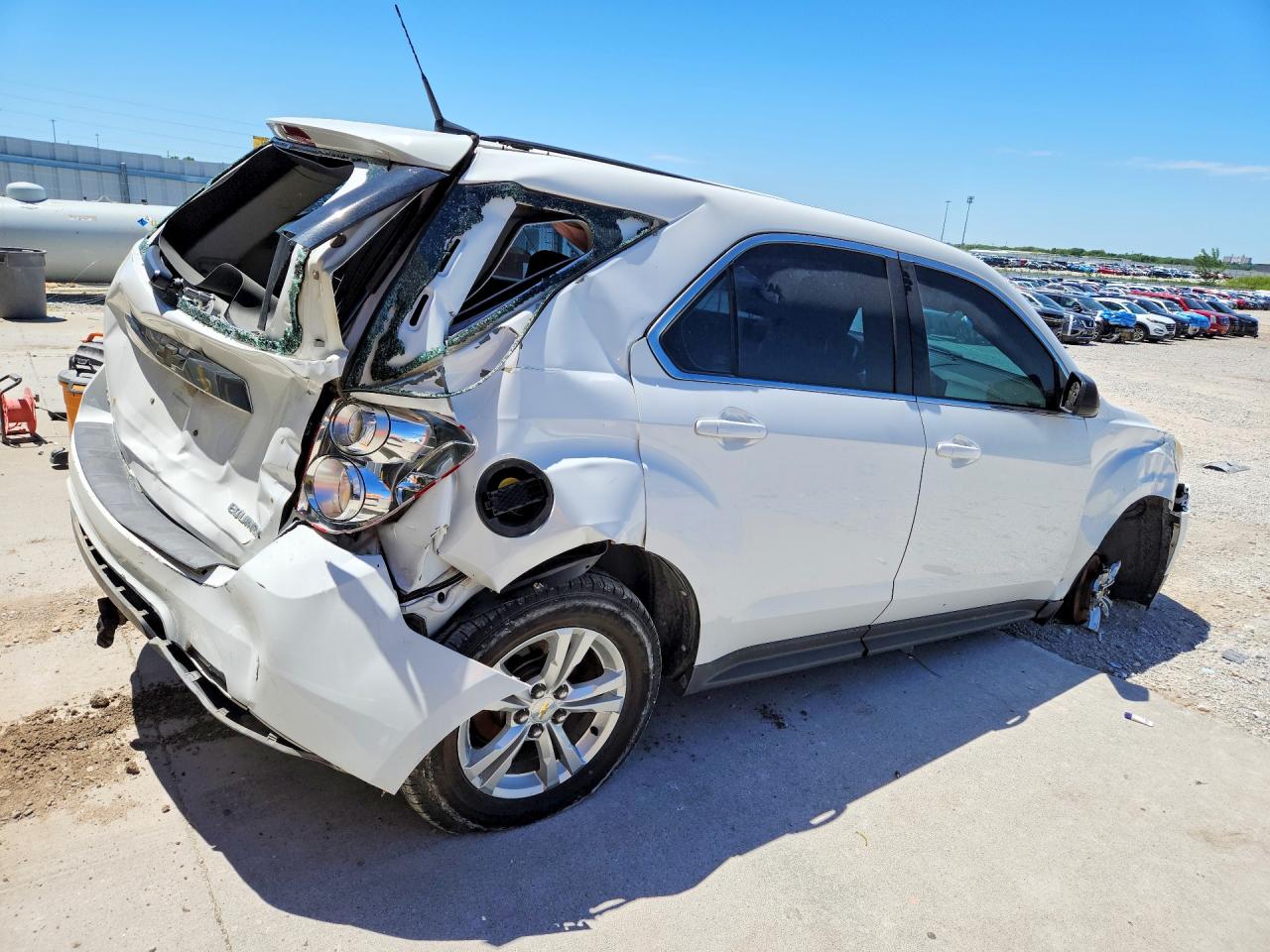 2012 Chevrolet Equinox Ls White vin: 2GNFLCEK0C6118694