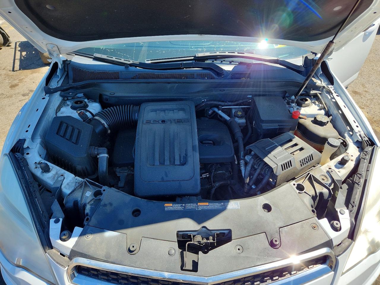 2012 Chevrolet Equinox Ls White vin: 2GNFLCEK0C6161223