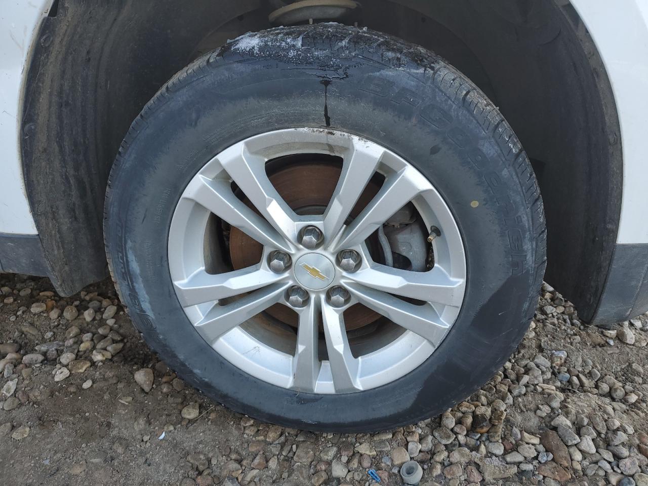 2013 Chevrolet Equinox Ls Белый vin: 2GNFLCEK0D6287177 Damage: Right Front Wheel, Curb Rash, 5 To 6 Inches
