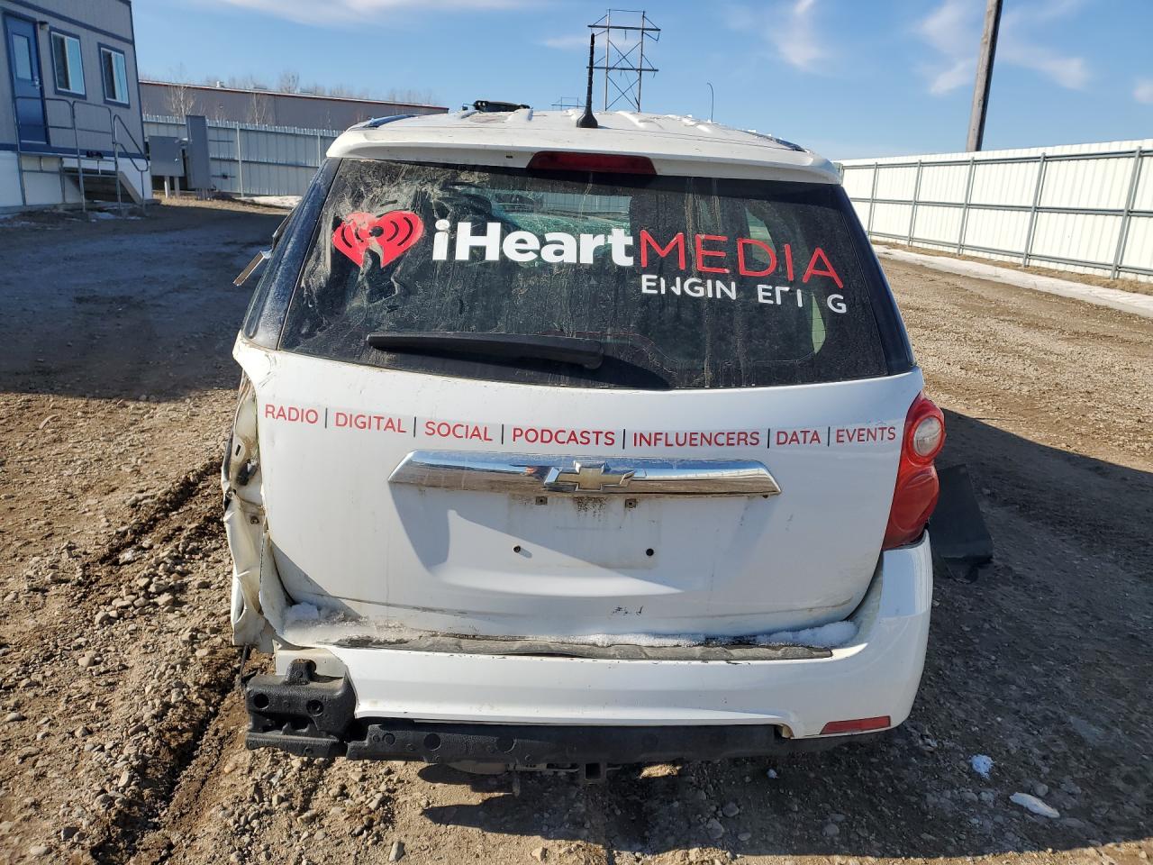2013 Chevrolet Equinox Ls Белый vin: 2GNFLCEK0D6287177 Damage: Rear Bumper Cover Upper, Broken, Replacement Required