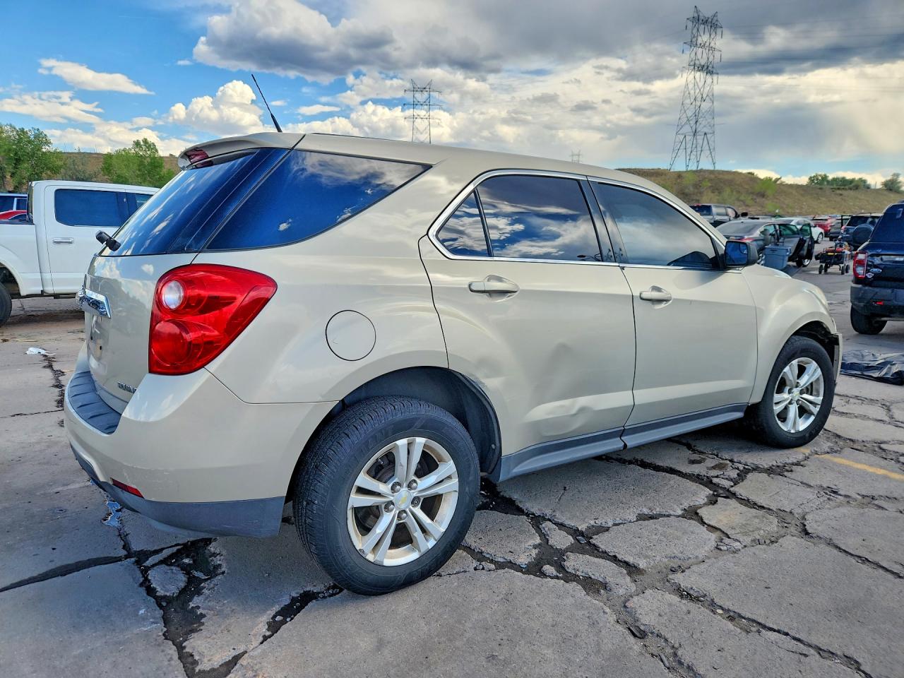 2012 Chevrolet Equinox Ls Tan vin: 2GNFLCEK1C6217055