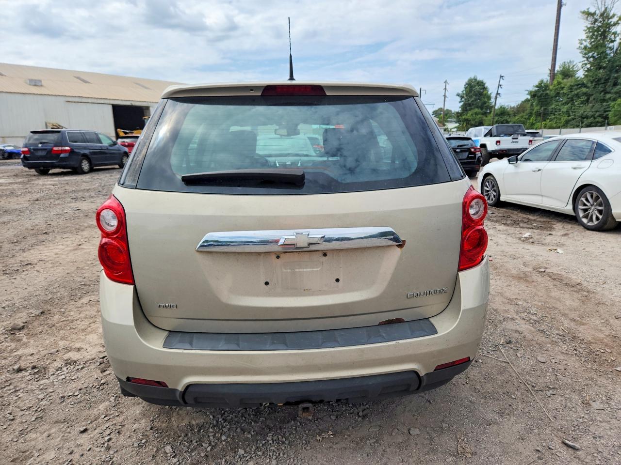 2012 Chevrolet Equinox Ls Beige vin: 2GNFLCEK1C6242764