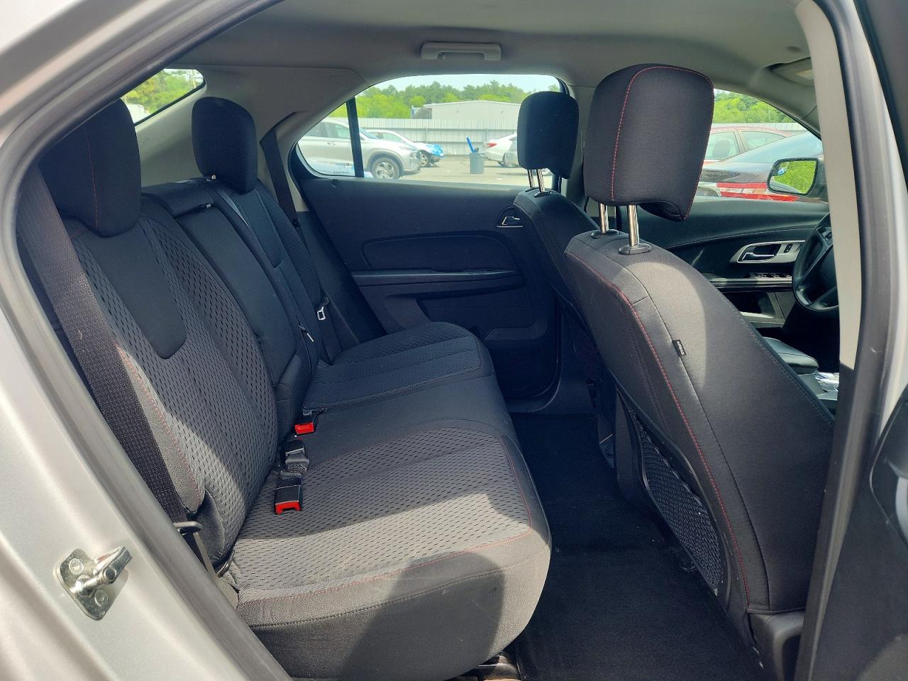 2012 Chevrolet Equinox Ls Серебряный vin: 2GNFLCEK1C6387853