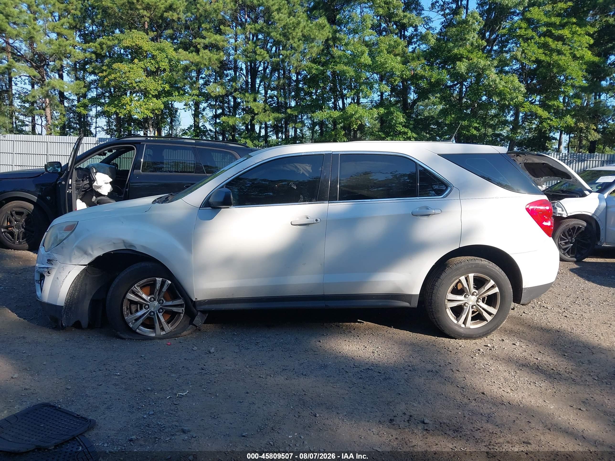 2013 Chevrolet Equinox Ls Белый vin: 2GNFLCEK2D6383621