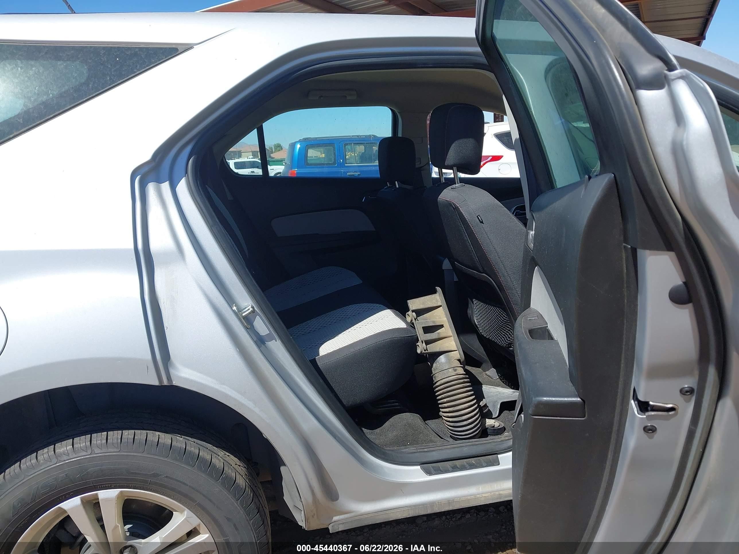 2013 Chevrolet Equinox Ls Silver vin: 2GNFLCEK3D6389606