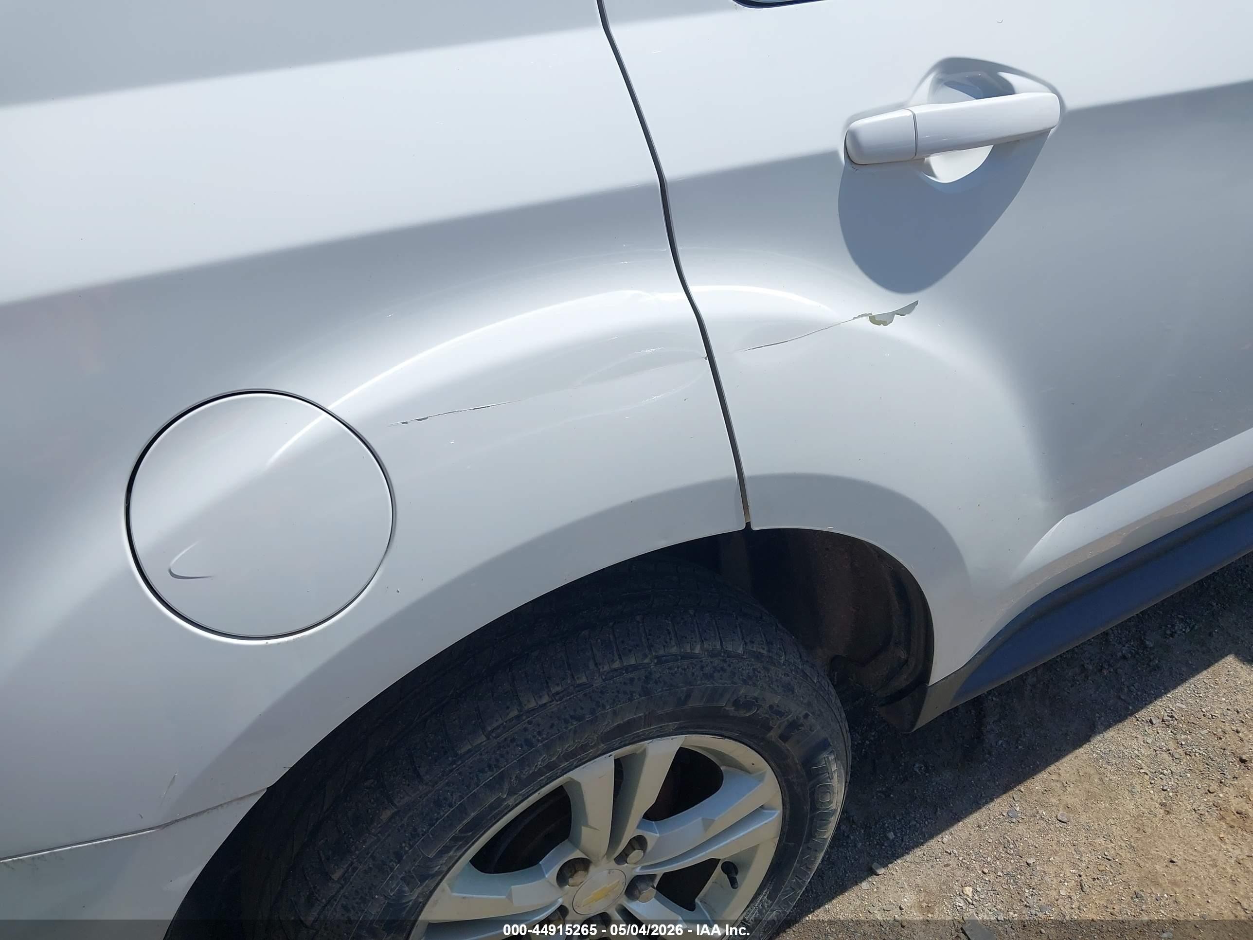 2012 Chevrolet Equinox Ls White vin: 2GNFLCEK4C6249398