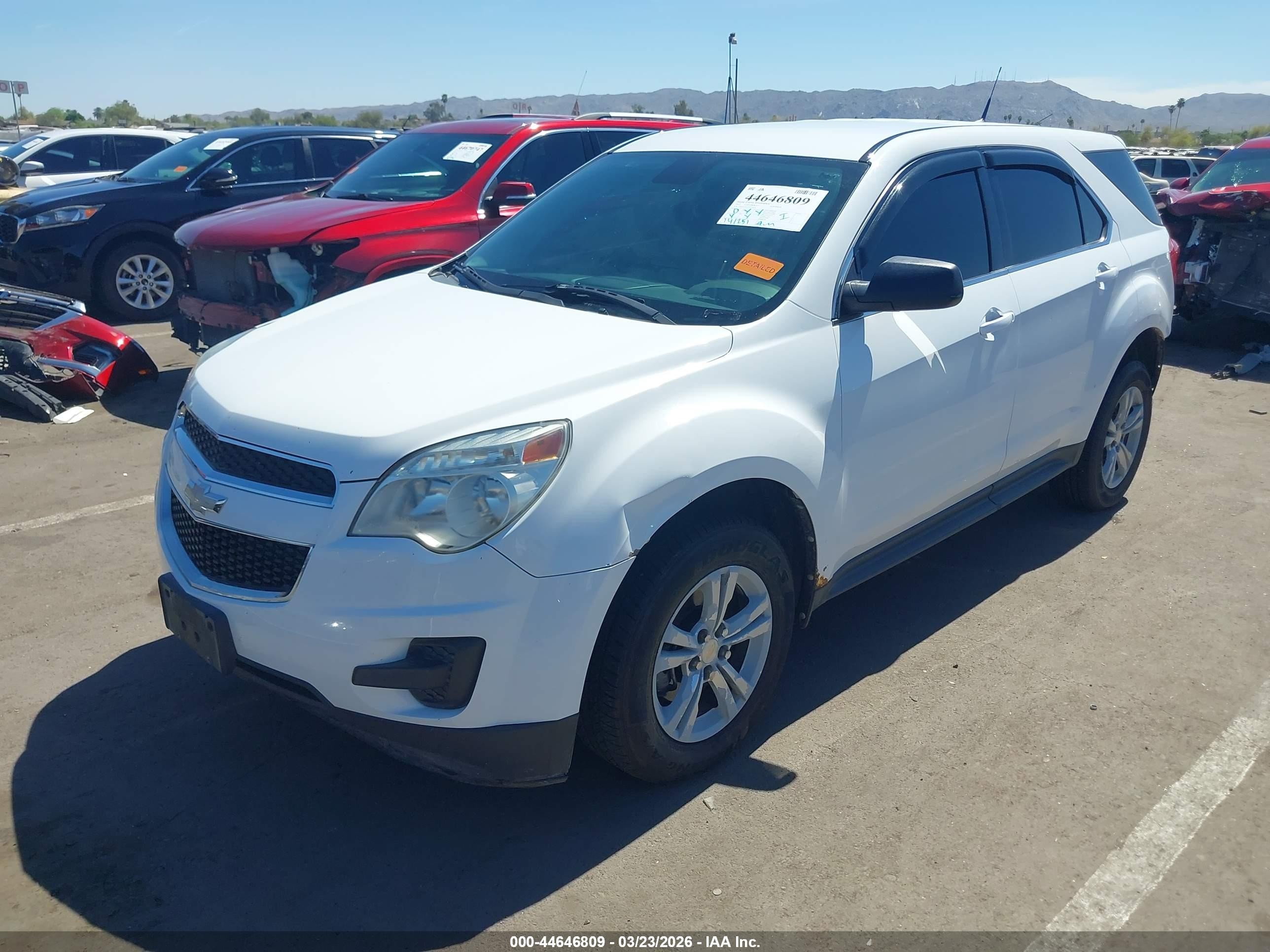 2012 Chevrolet Equinox Ls White vin: 2GNFLCEK5C6116018