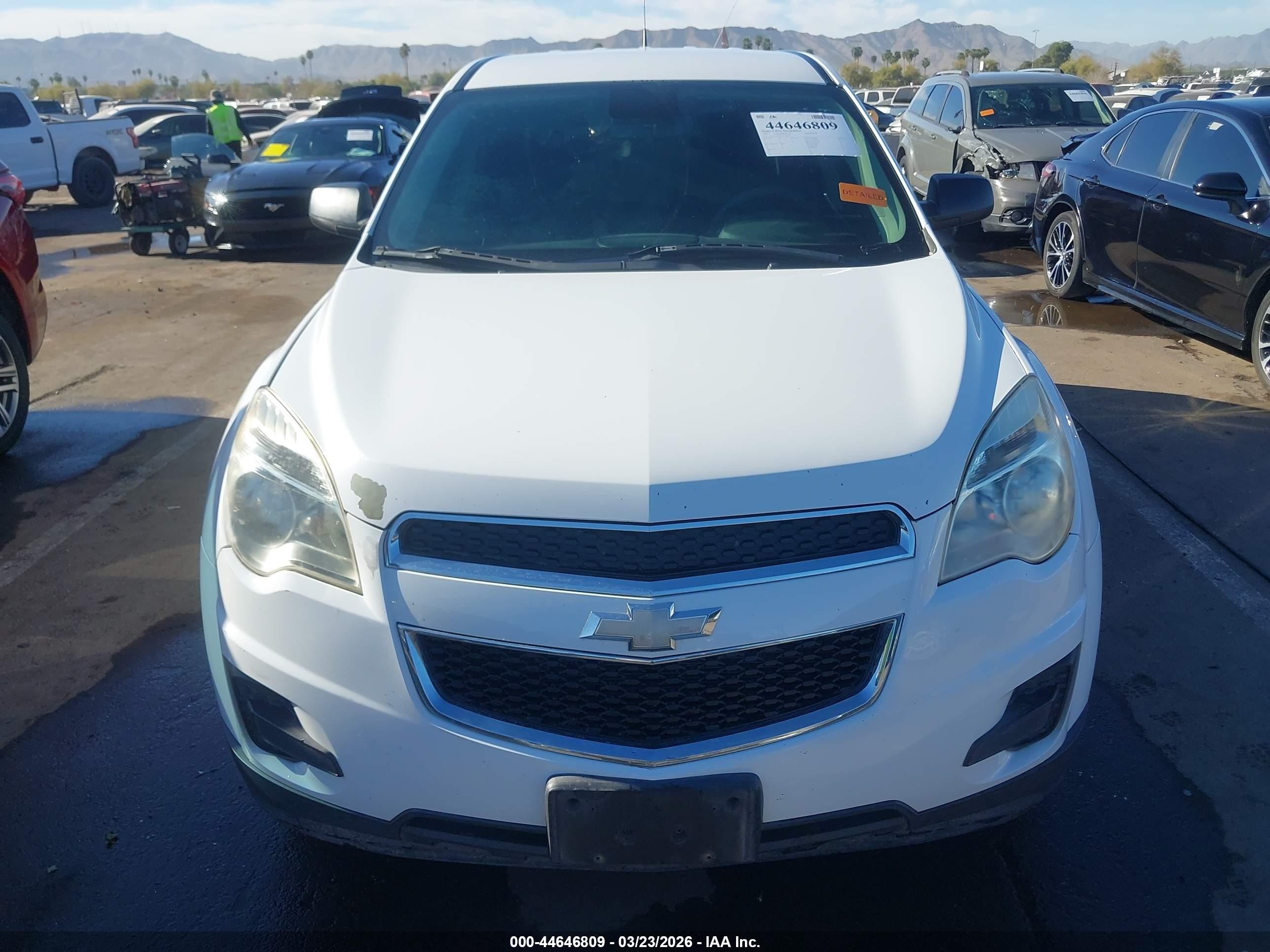 2012 Chevrolet Equinox Ls White vin: 2GNFLCEK5C6116018