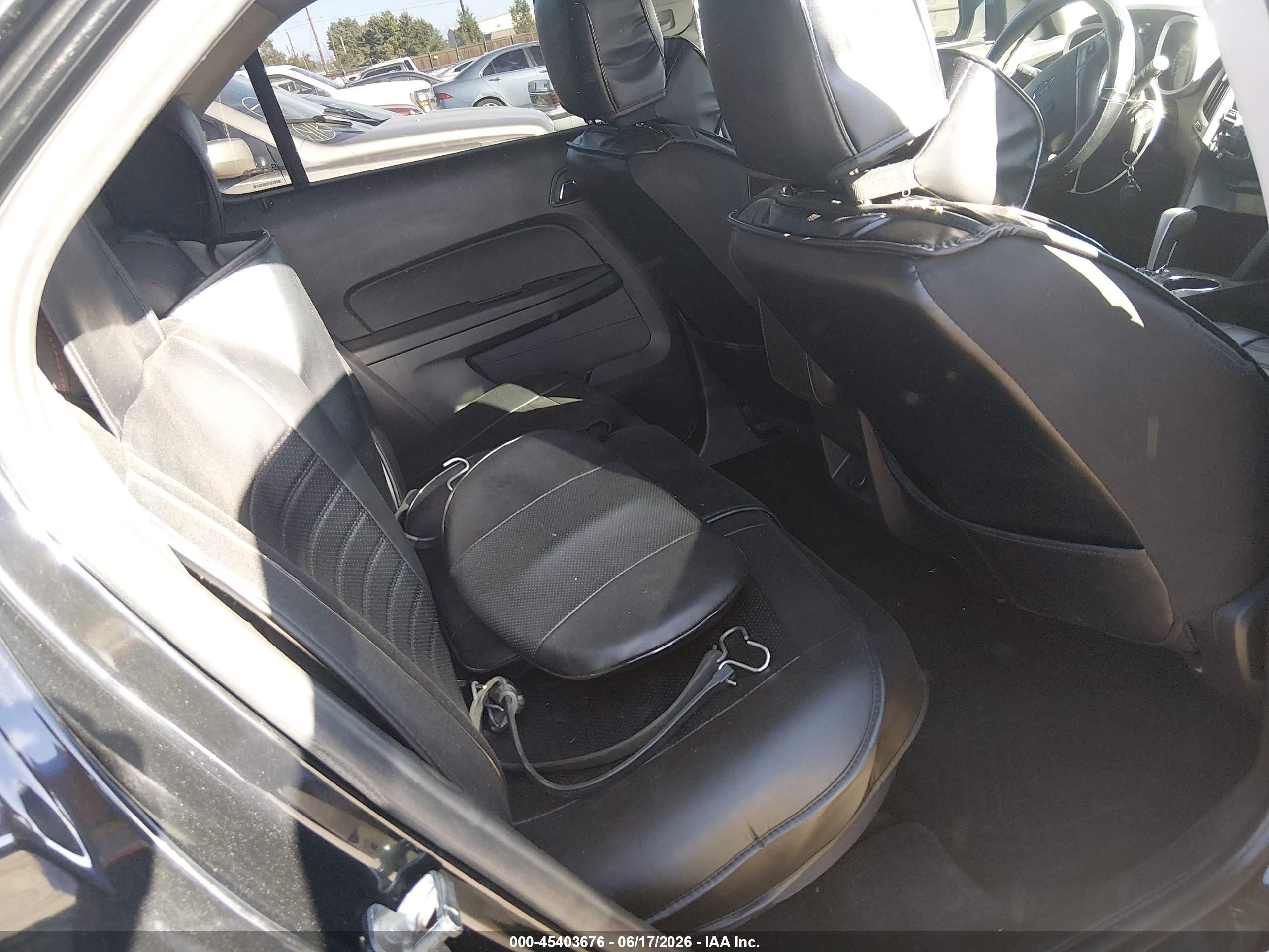 2013 Chevrolet Equinox Ls Черный vin: 2GNFLCEK5D6388053