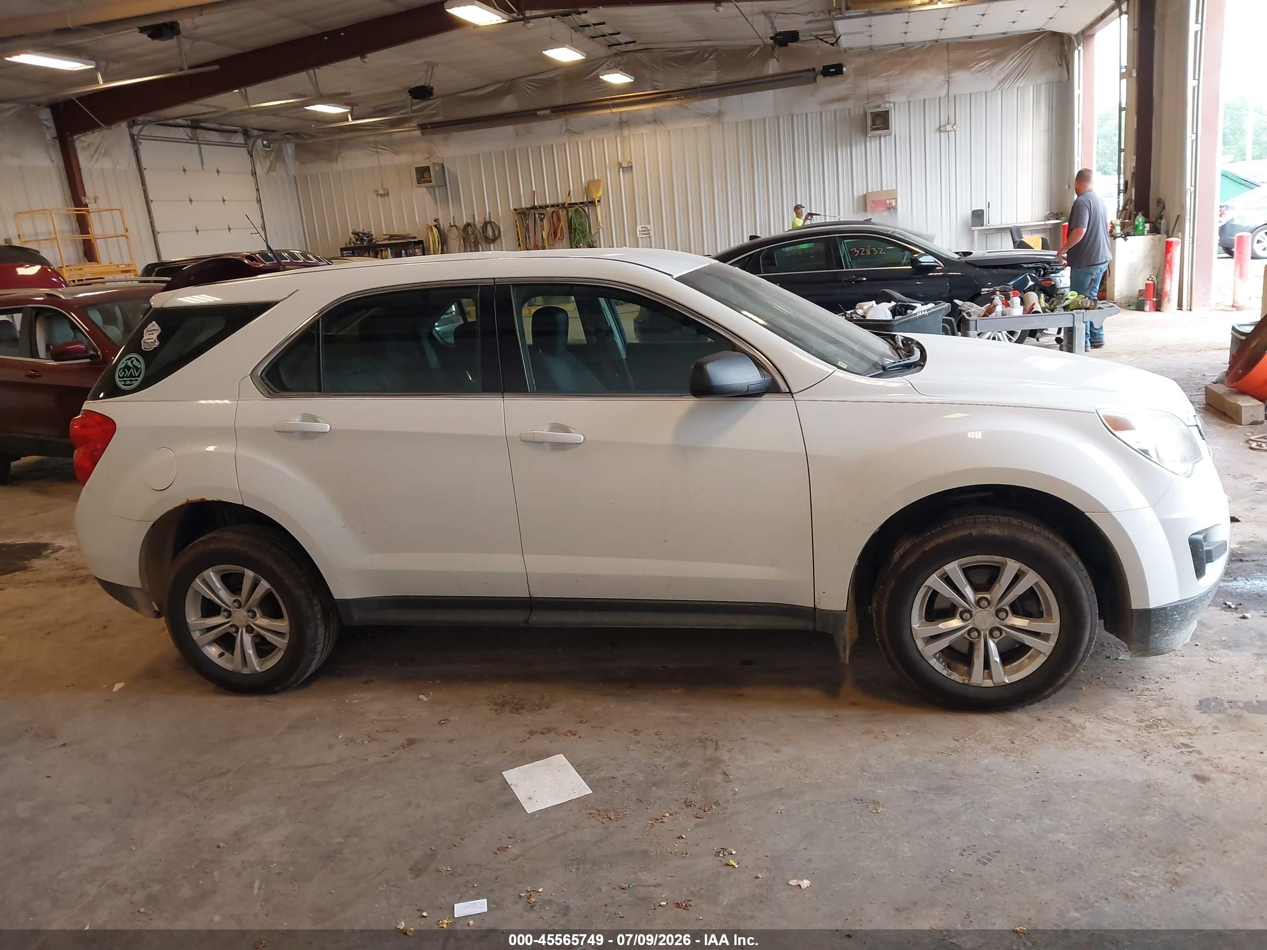 2012 Chevrolet Equinox Ls Белый vin: 2GNFLCEK6C6198020