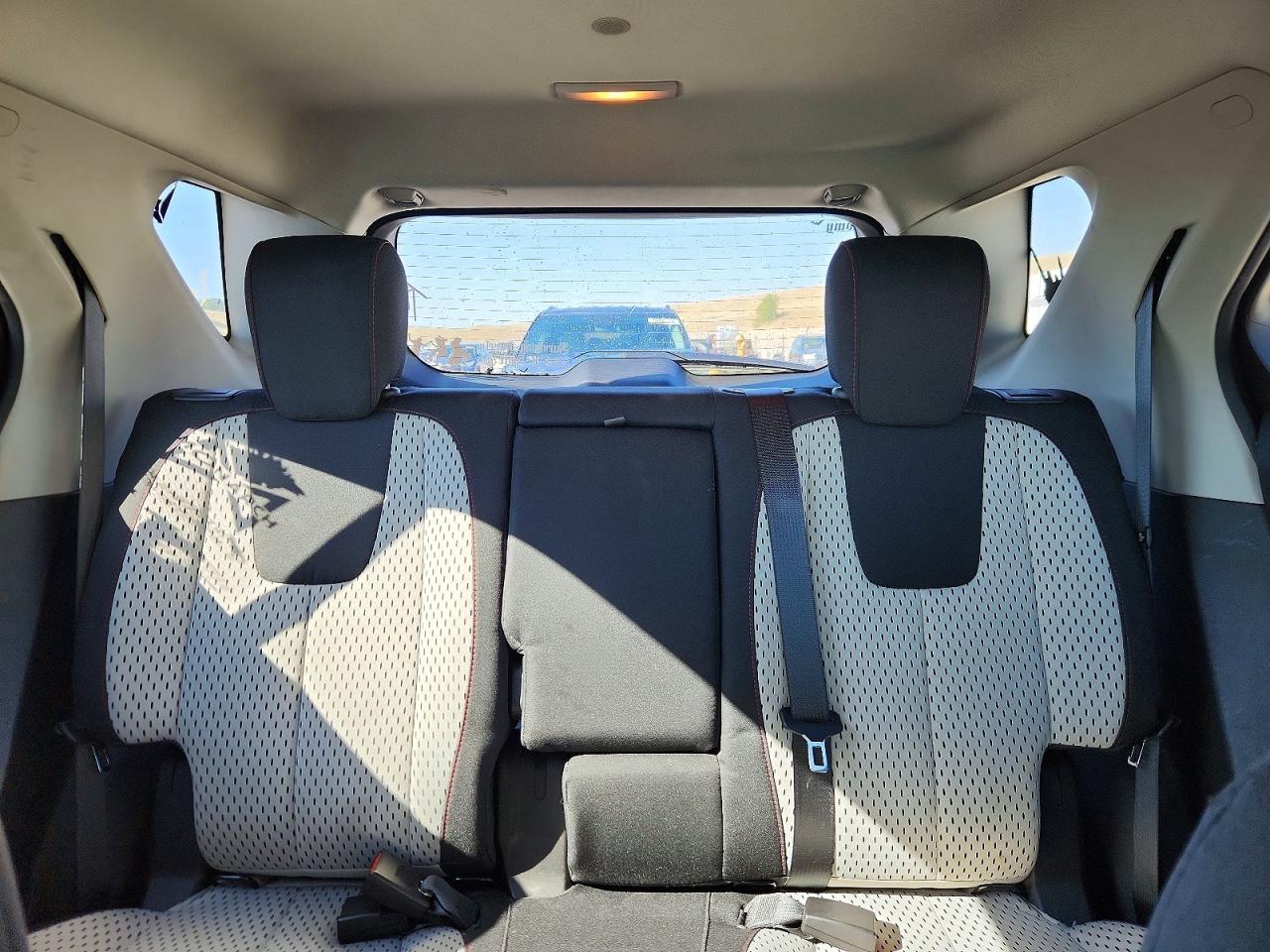 2013 Chevrolet Equinox Ls Серебряный vin: 2GNFLCEK7D6229244
