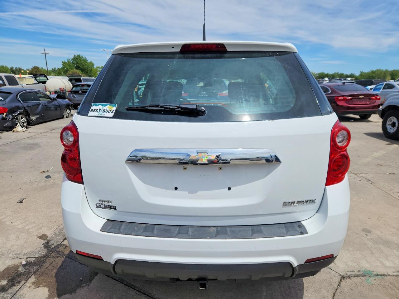 2012 Chevrolet Equinox Ls White vin: 2GNFLCEK8C6389762
