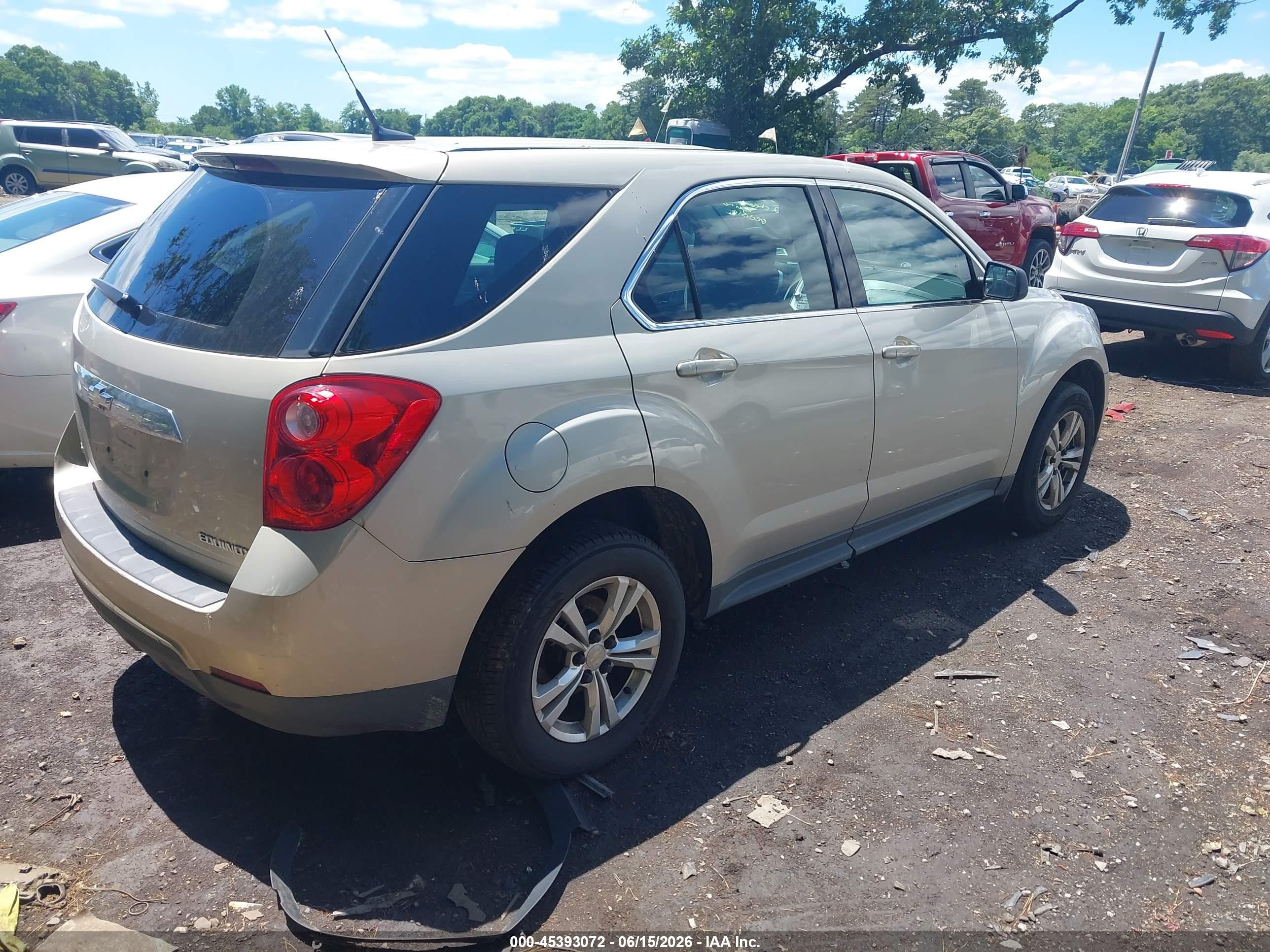 2012 Chevrolet Equinox Ls Cream vin: 2GNFLCEK9C6136532