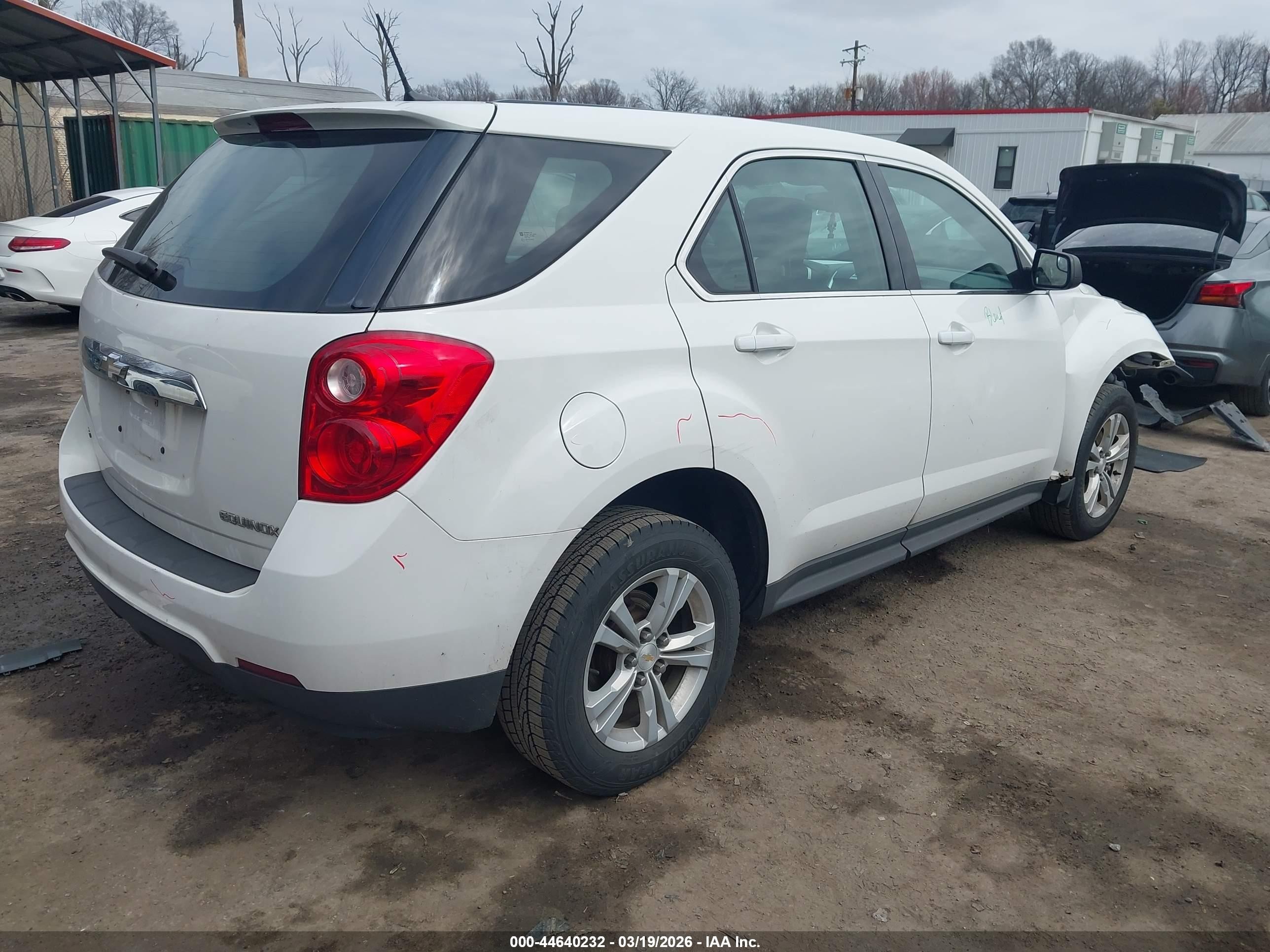2013 Chevrolet Equinox Ls White vin: 2GNFLCEK9D6160024