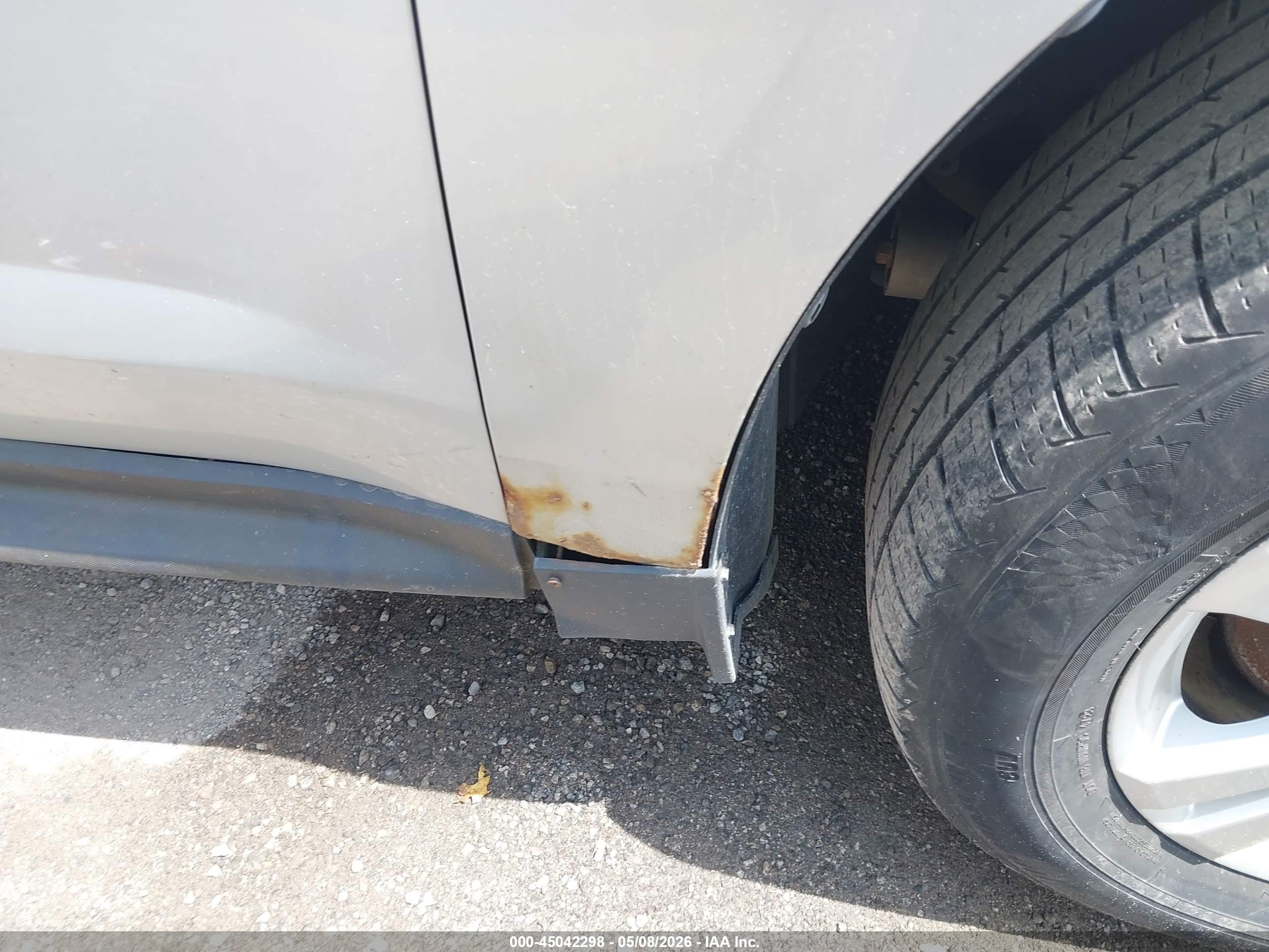 2012 Chevrolet Equinox Ls Серебряный vin: 2GNFLCEKXC6137835