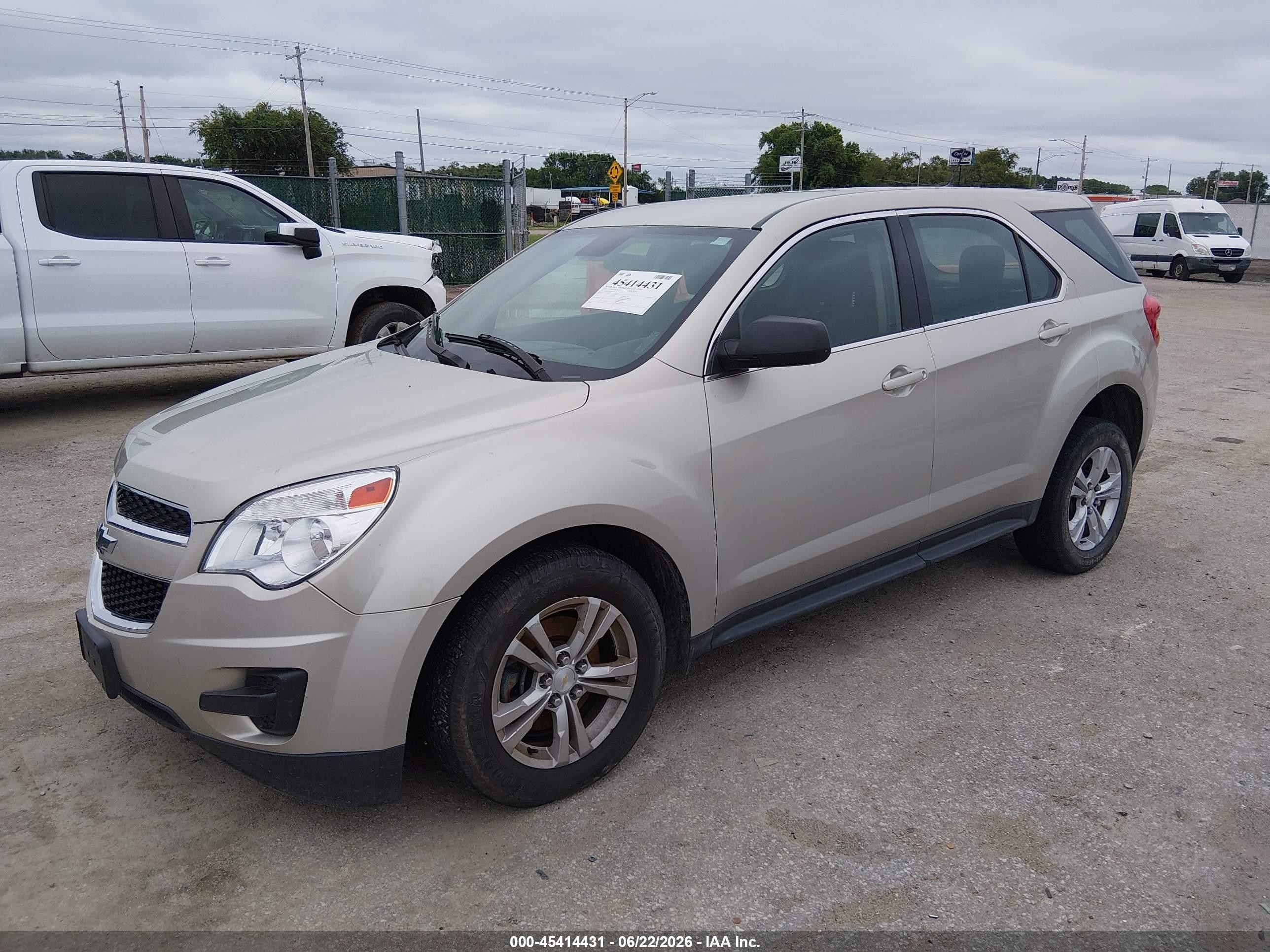 2014 Chevrolet Equinox Ls Золотой vin: 2GNFLEEK1E6149516