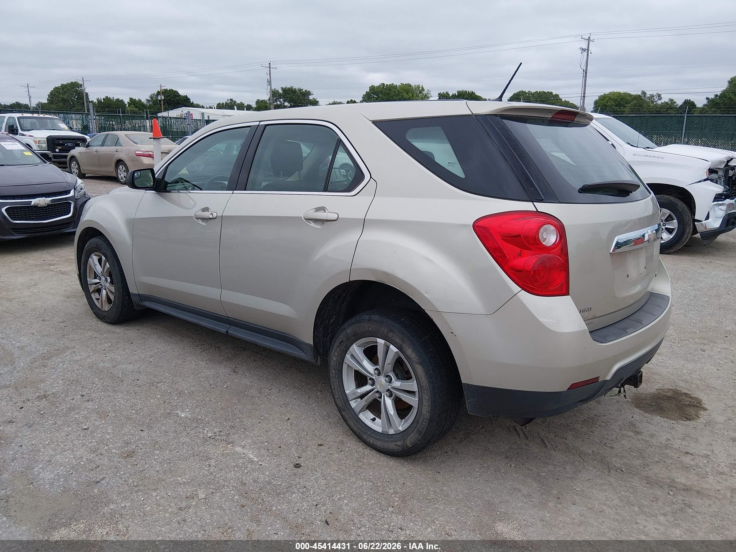 2014 Chevrolet Equinox Ls Золотой vin: 2GNFLEEK1E6149516