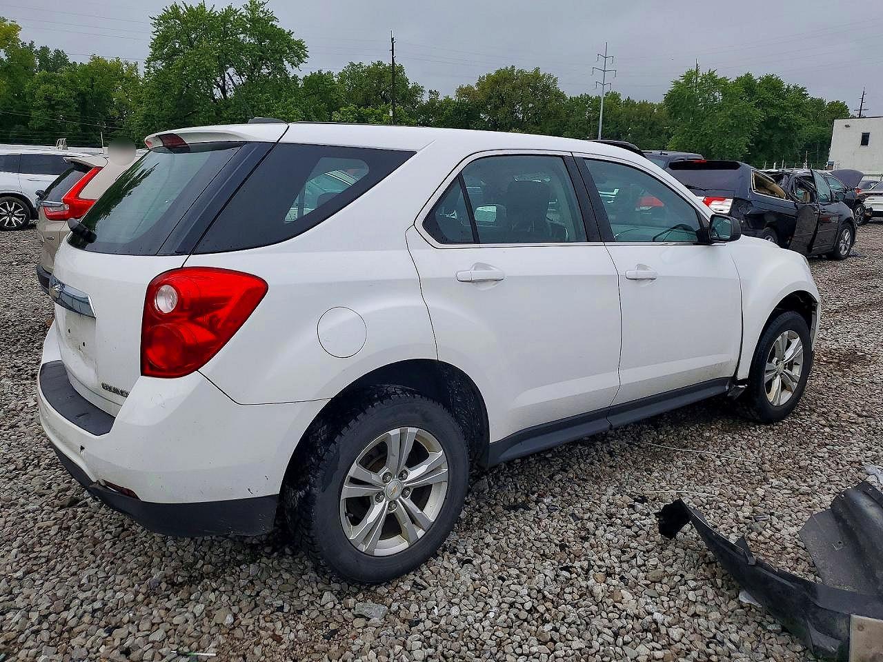 2015 Chevrolet Equinox Ls Белый vin: 2GNFLEEK1F6200112
