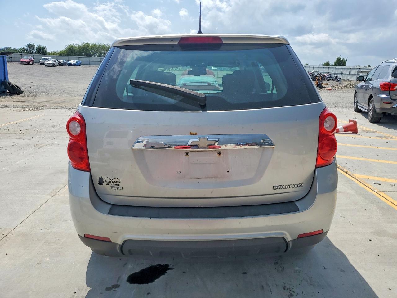 2014 Chevrolet Equinox Ls Silver vin: 2GNFLEEK2E6318765