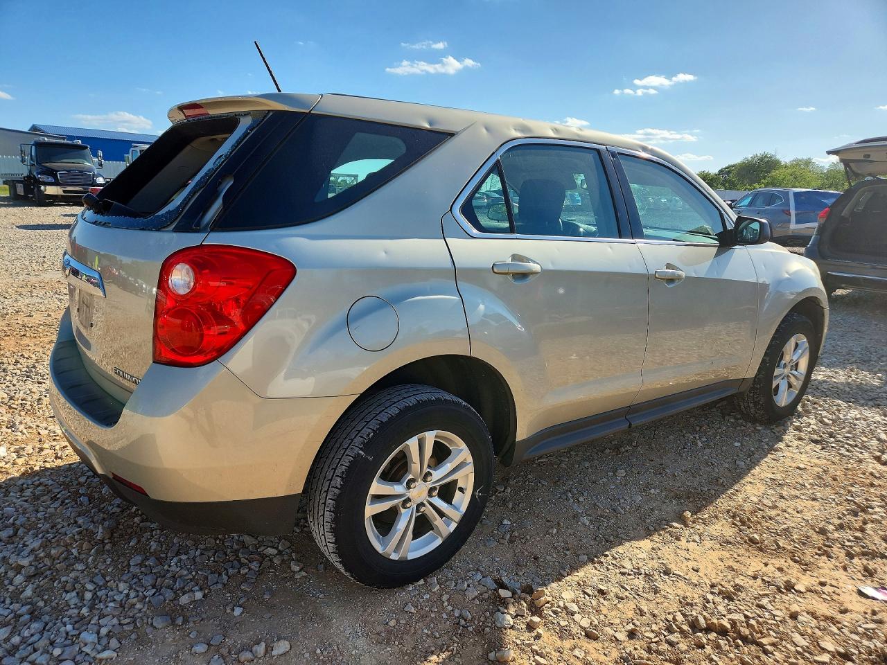 2015 Chevrolet Equinox Ls Tan vin: 2GNFLEEK2F6225567