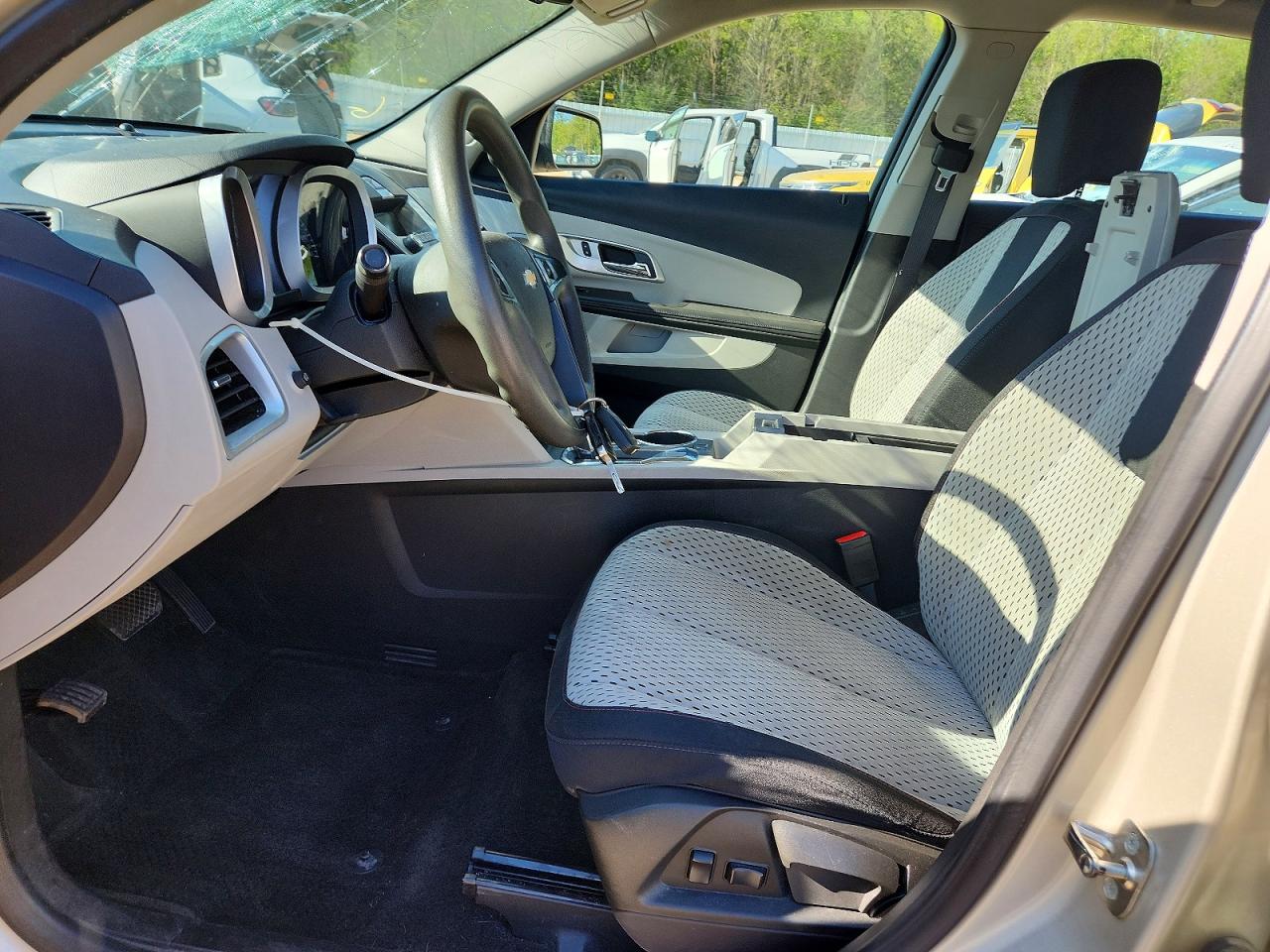 2015 Chevrolet Equinox Ls Tan vin: 2GNFLEEK2F6225567