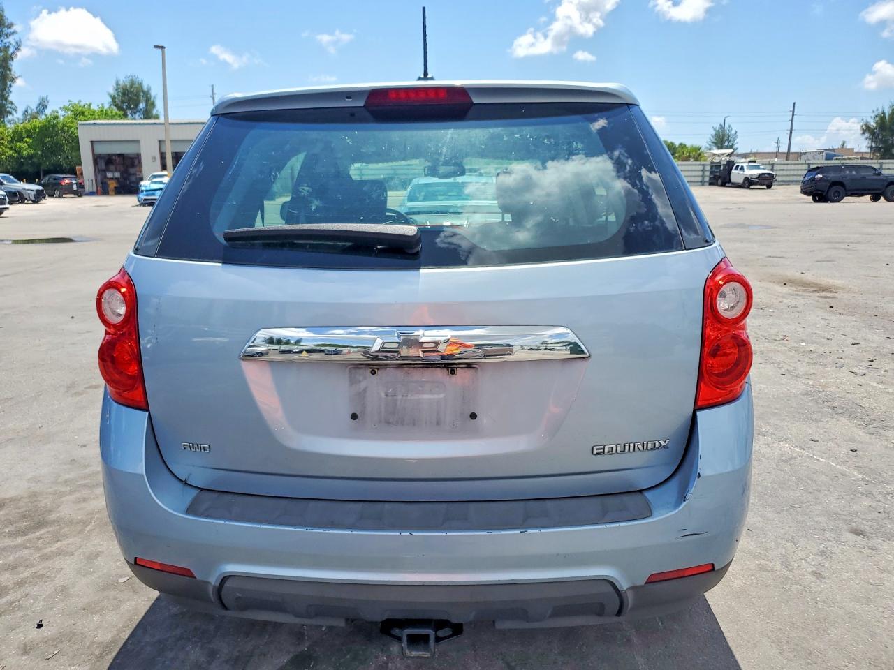 2015 Chevrolet Equinox Ls Blue vin: 2GNFLEEK2F6245981