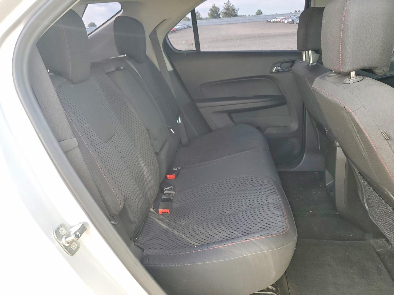 2015 Chevrolet Equinox Ls Серебряный vin: 2GNFLEEK2F6293139