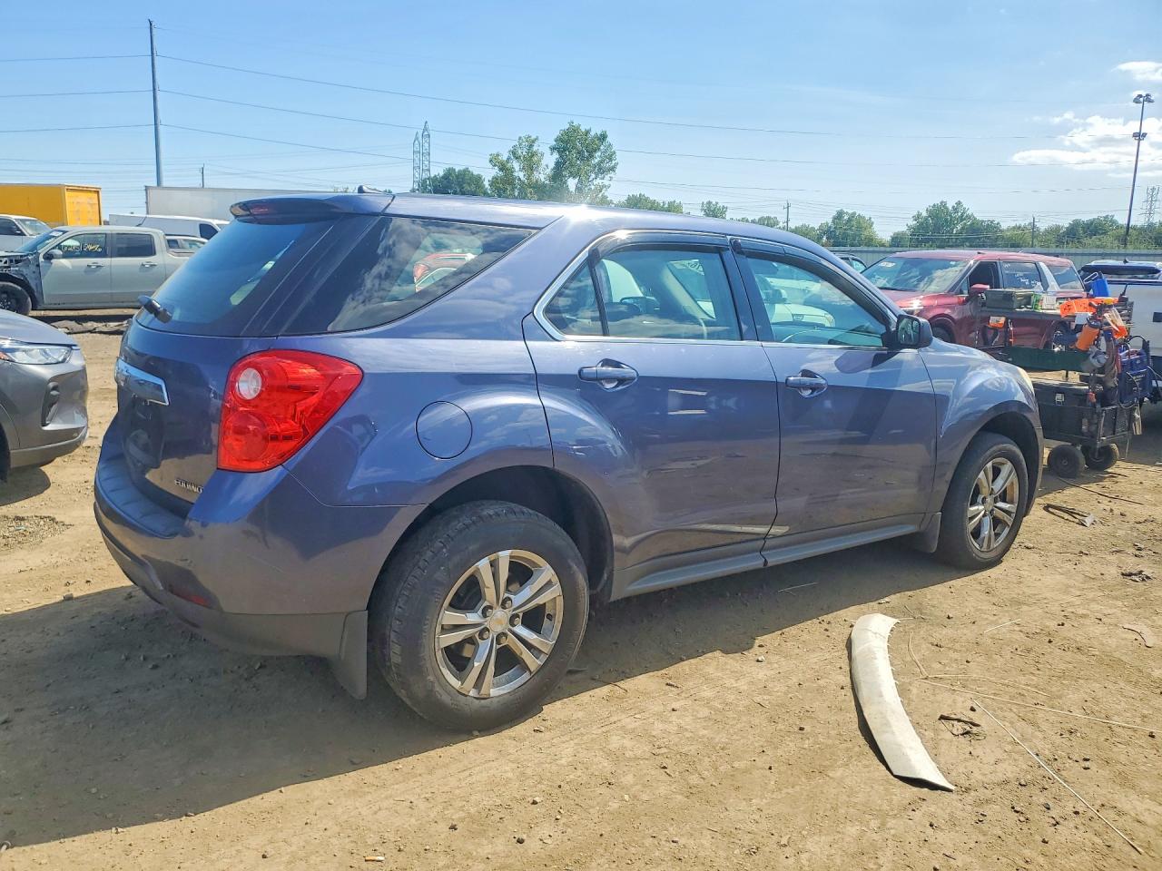2014 Chevrolet Equinox Ls Blue vin: 2GNFLEEK3E6353332