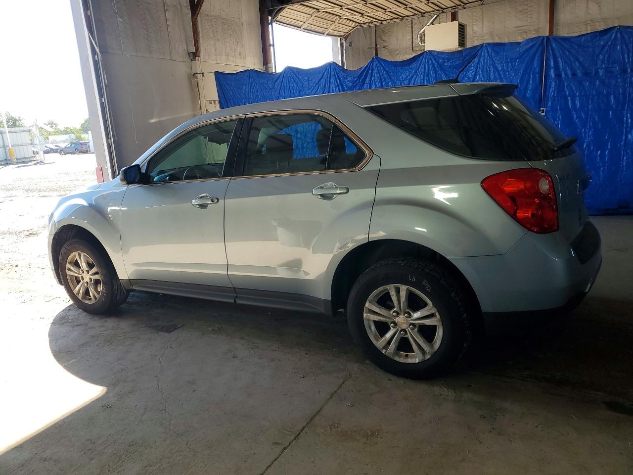2015 Chevrolet Equinox Ls Серебряный vin: 2GNFLEEK3F6241678