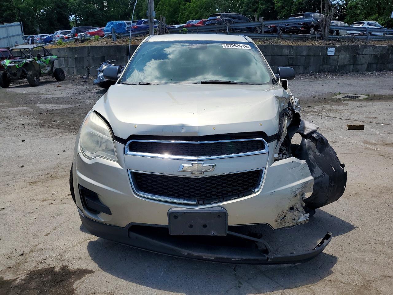 2015 Chevrolet Equinox Ls Серебряный vin: 2GNFLEEK3F6438236