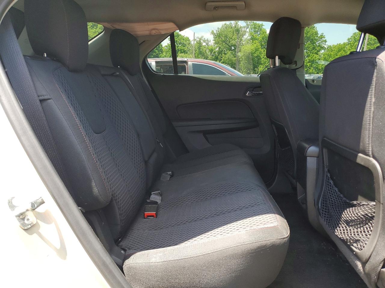2015 Chevrolet Equinox Ls Серебряный vin: 2GNFLEEK3F6438236