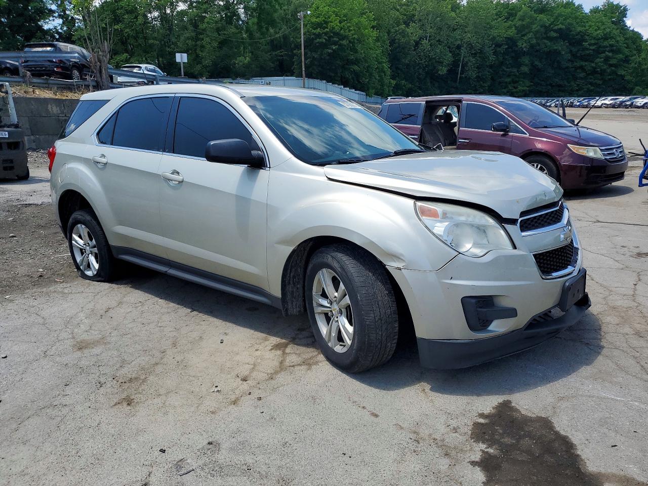 2015 Chevrolet Equinox Ls Серебряный vin: 2GNFLEEK3F6438236