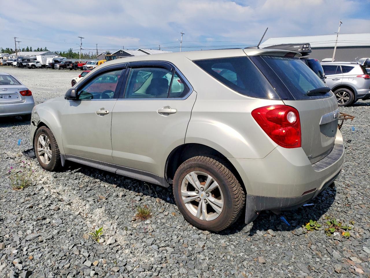 2015 Chevrolet Equinox Ls Tan vin: 2GNFLEEK4F6177876