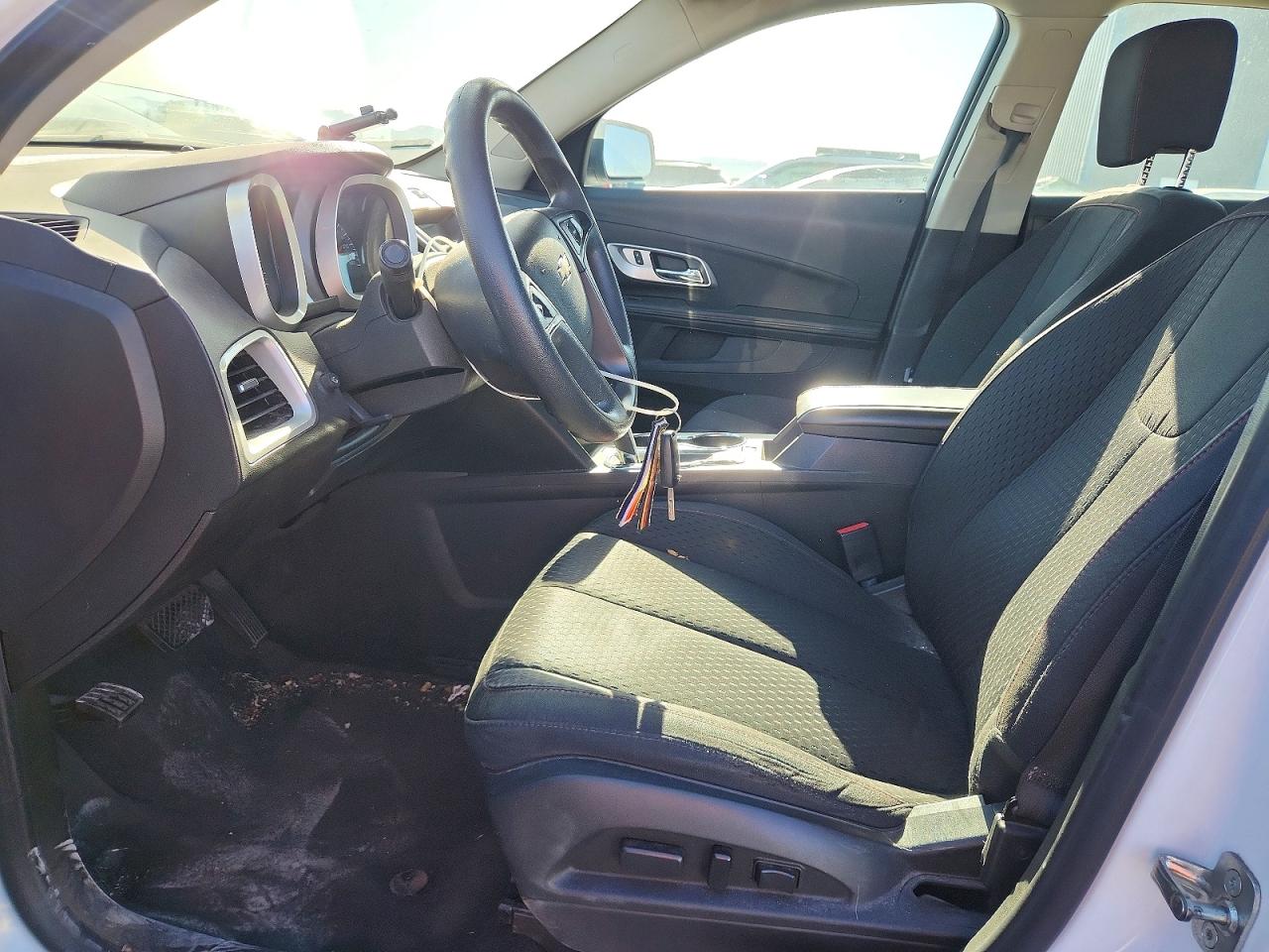 2015 Chevrolet Equinox Ls Белый vin: 2GNFLEEK4F6288539