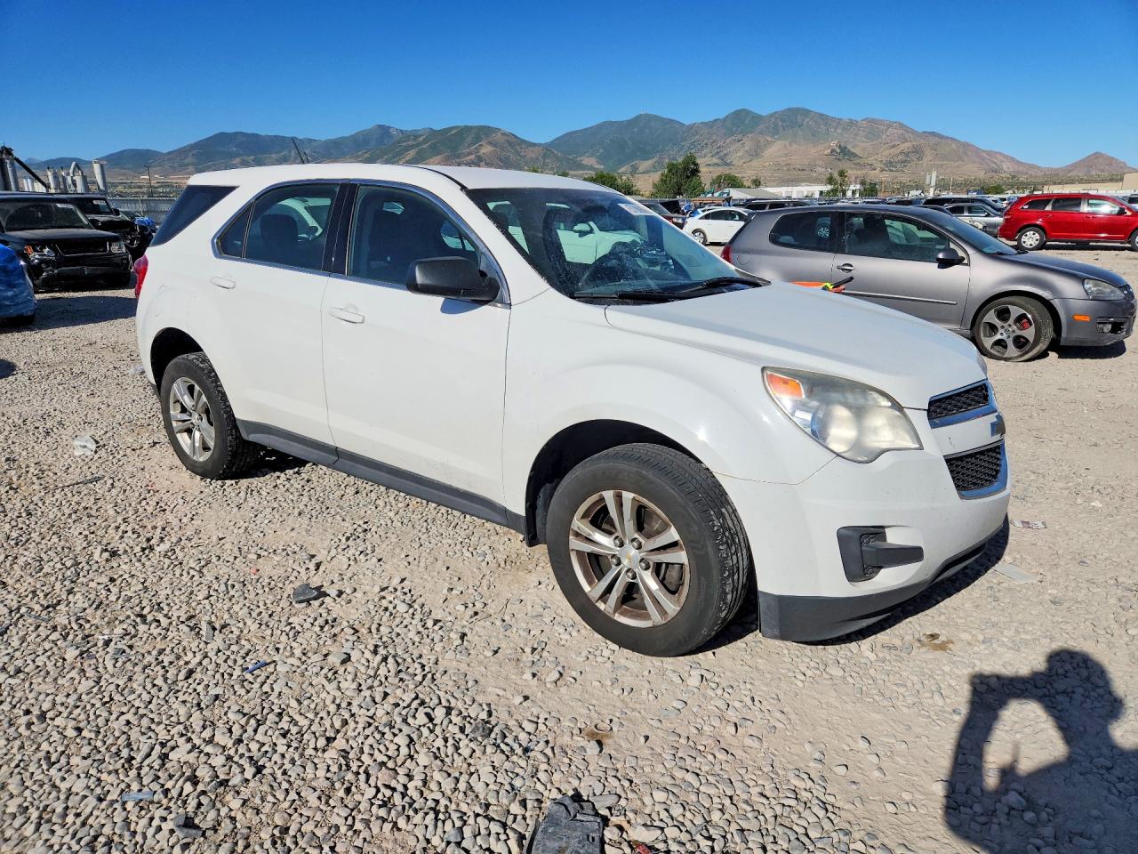 2015 Chevrolet Equinox Ls Белый vin: 2GNFLEEK4F6288539