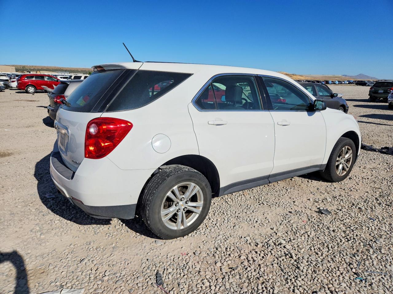 2015 Chevrolet Equinox Ls Белый vin: 2GNFLEEK4F6288539