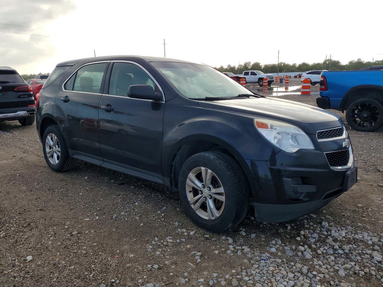 2015 Chevrolet Equinox Ls Черный vin: 2GNFLEEK5F6241942