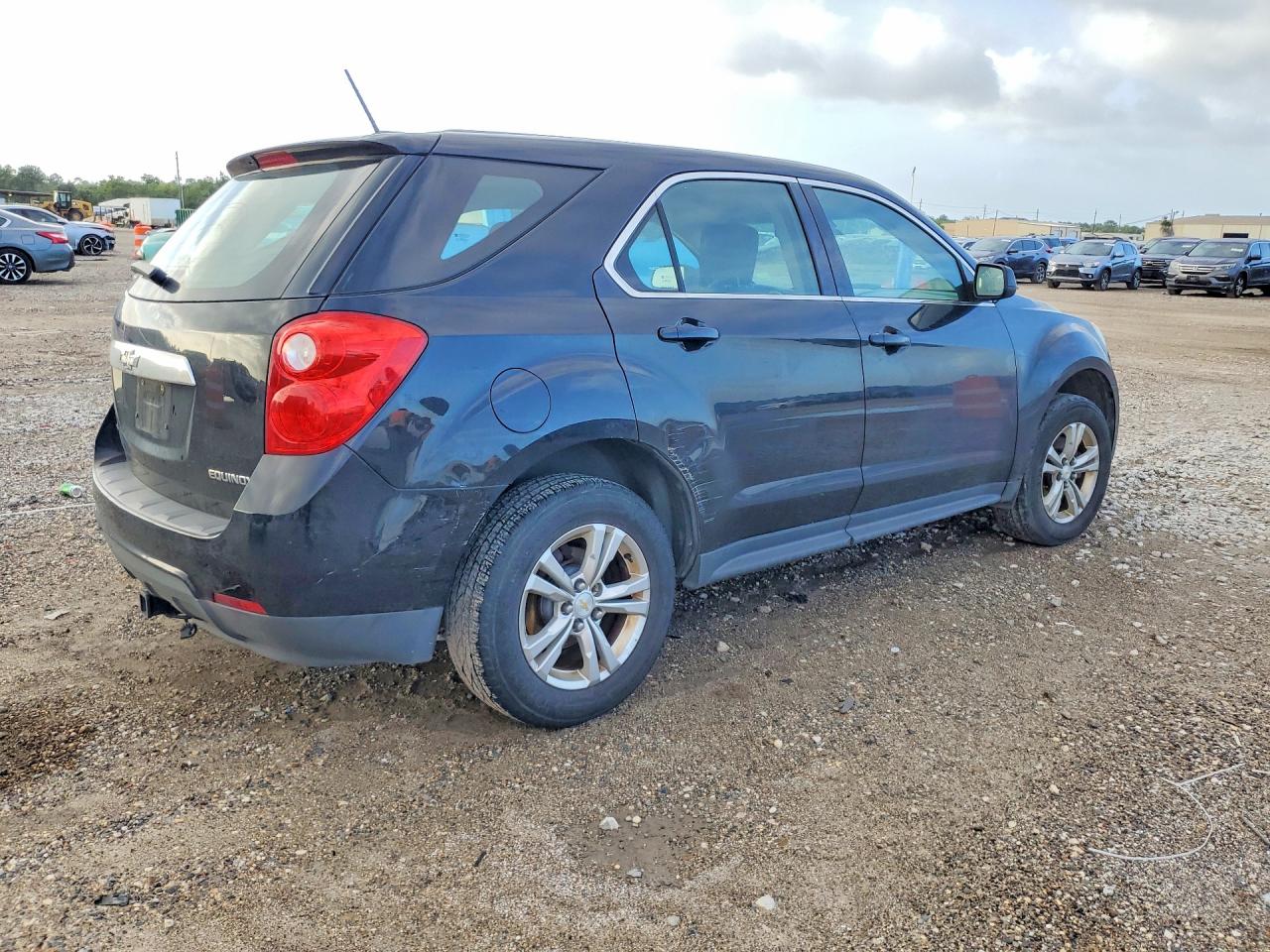 2015 Chevrolet Equinox Ls Черный vin: 2GNFLEEK5F6241942
