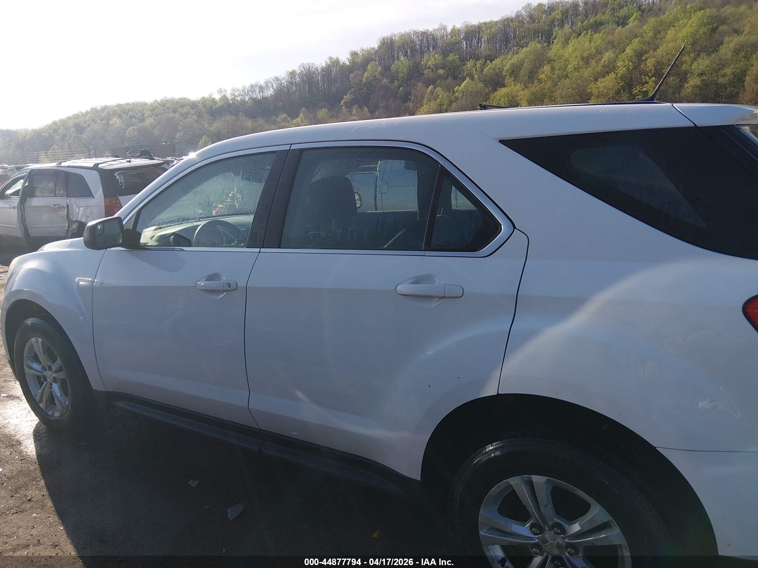 2014 Chevrolet Equinox Ls White vin: 2GNFLEEK6E6380833