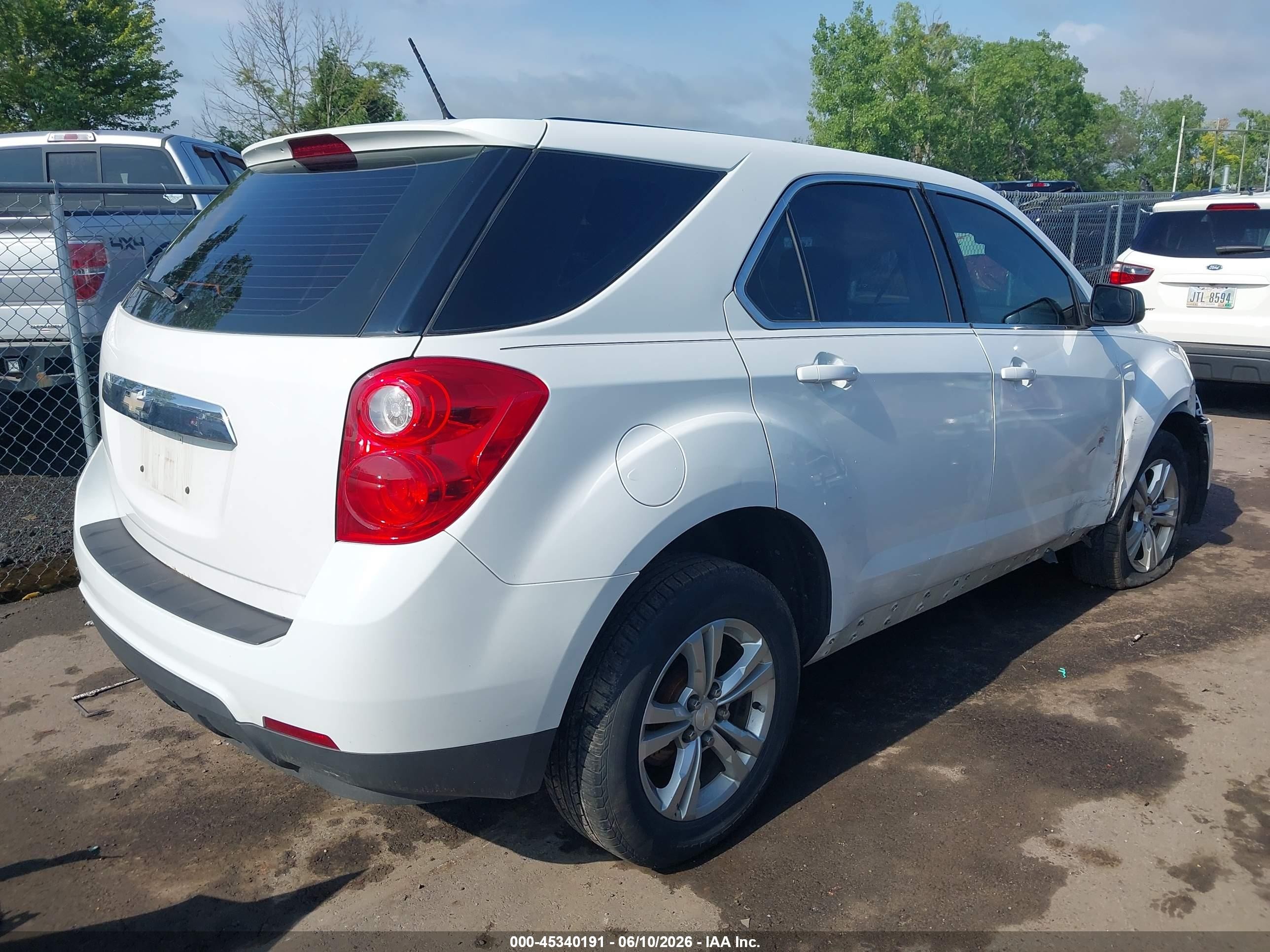 2014 Chevrolet Equinox Ls White vin: 2GNFLEEK8E6354475
