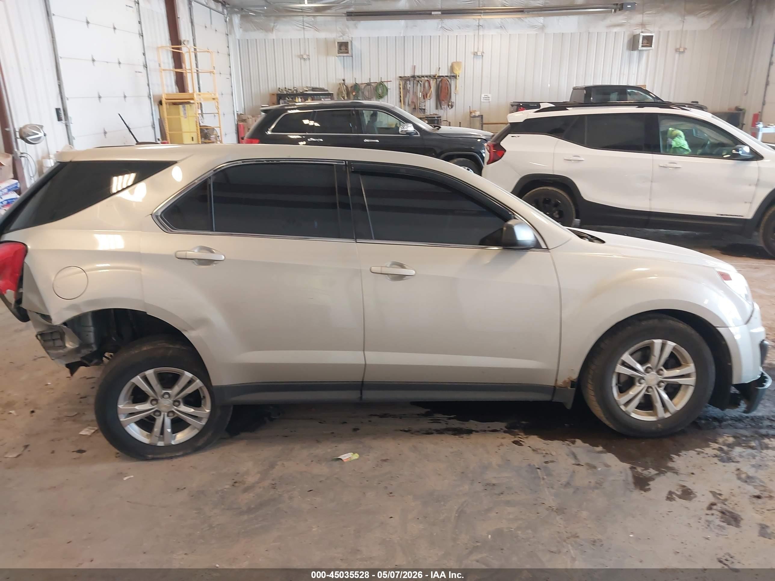 2015 Chevrolet Equinox Ls Gold vin: 2GNFLEEK8F6126820