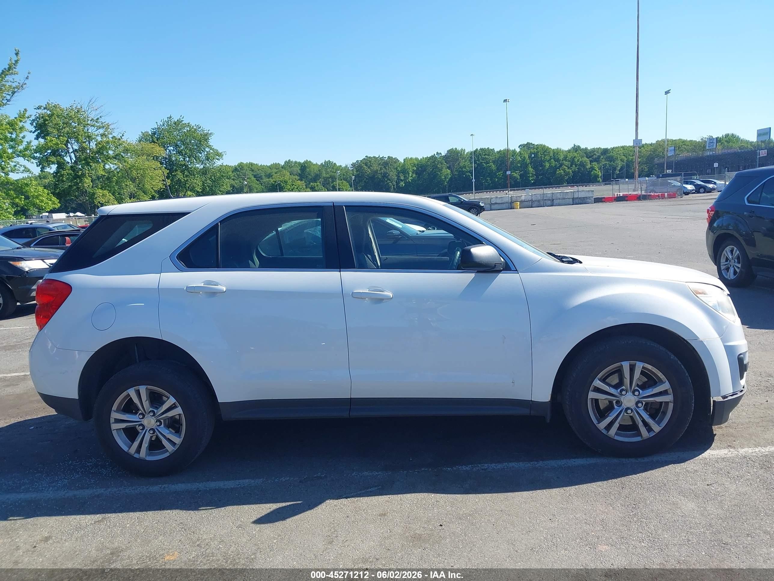 2015 Chevrolet Equinox Ls White vin: 2GNFLEEK8F6184801