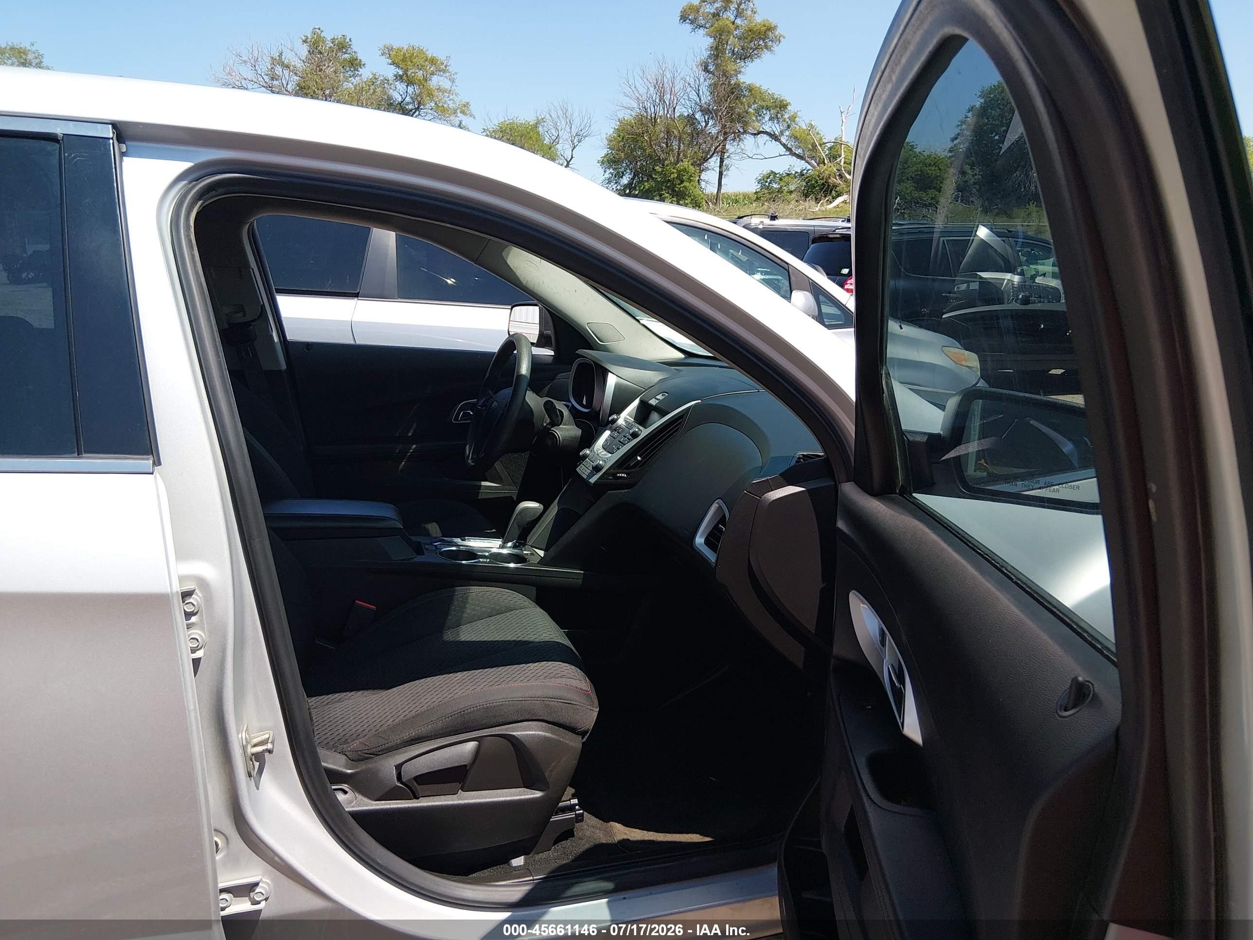 2015 Chevrolet Equinox Ls Silver vin: 2GNFLEEK8F6194387