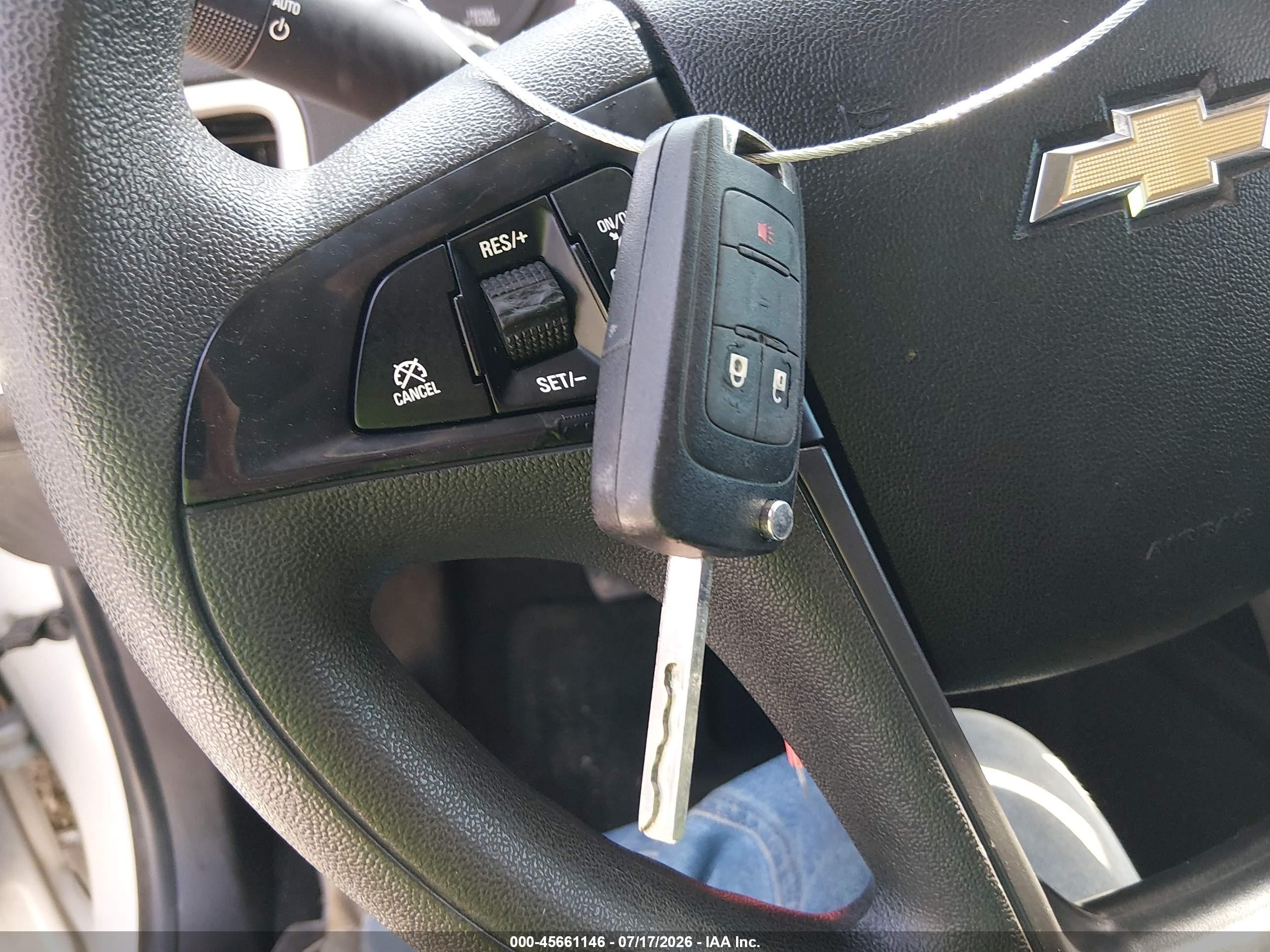 2015 Chevrolet Equinox Ls Silver vin: 2GNFLEEK8F6194387