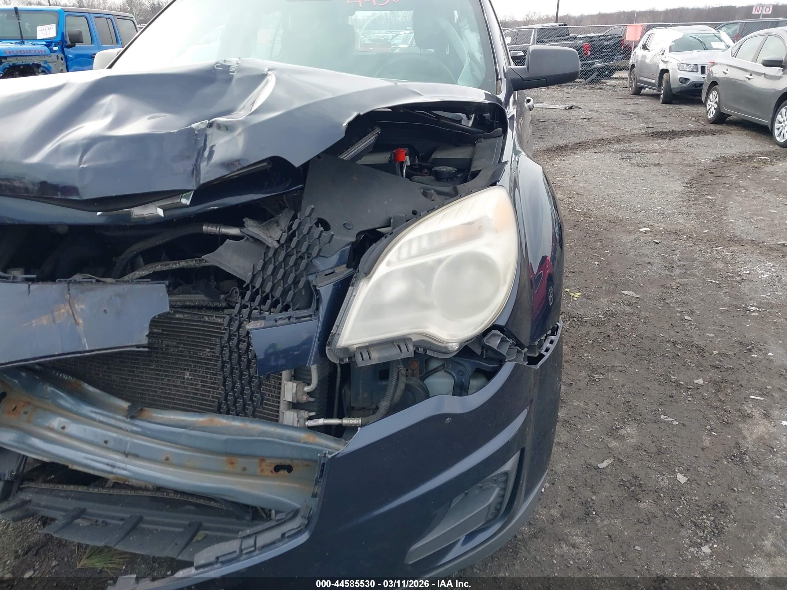 2015 Chevrolet Equinox Ls Blue vin: 2GNFLEEK8F6285904