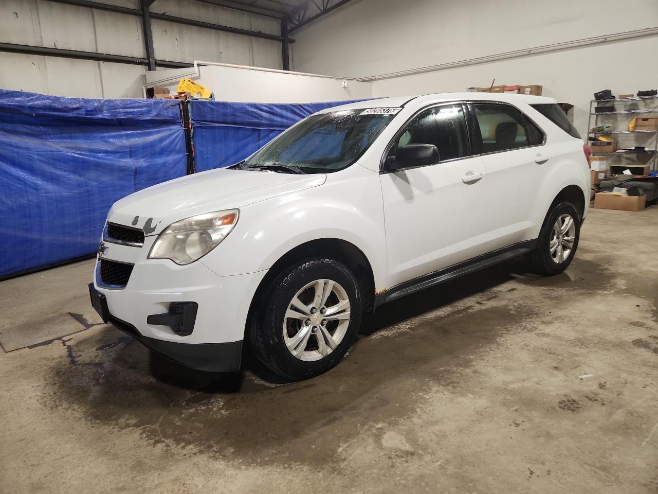2014 Chevrolet Equinox Ls White vin: 2GNFLEEK9E6337085 Damage: Left Front Fender, Rust, 2 To 3 Inches