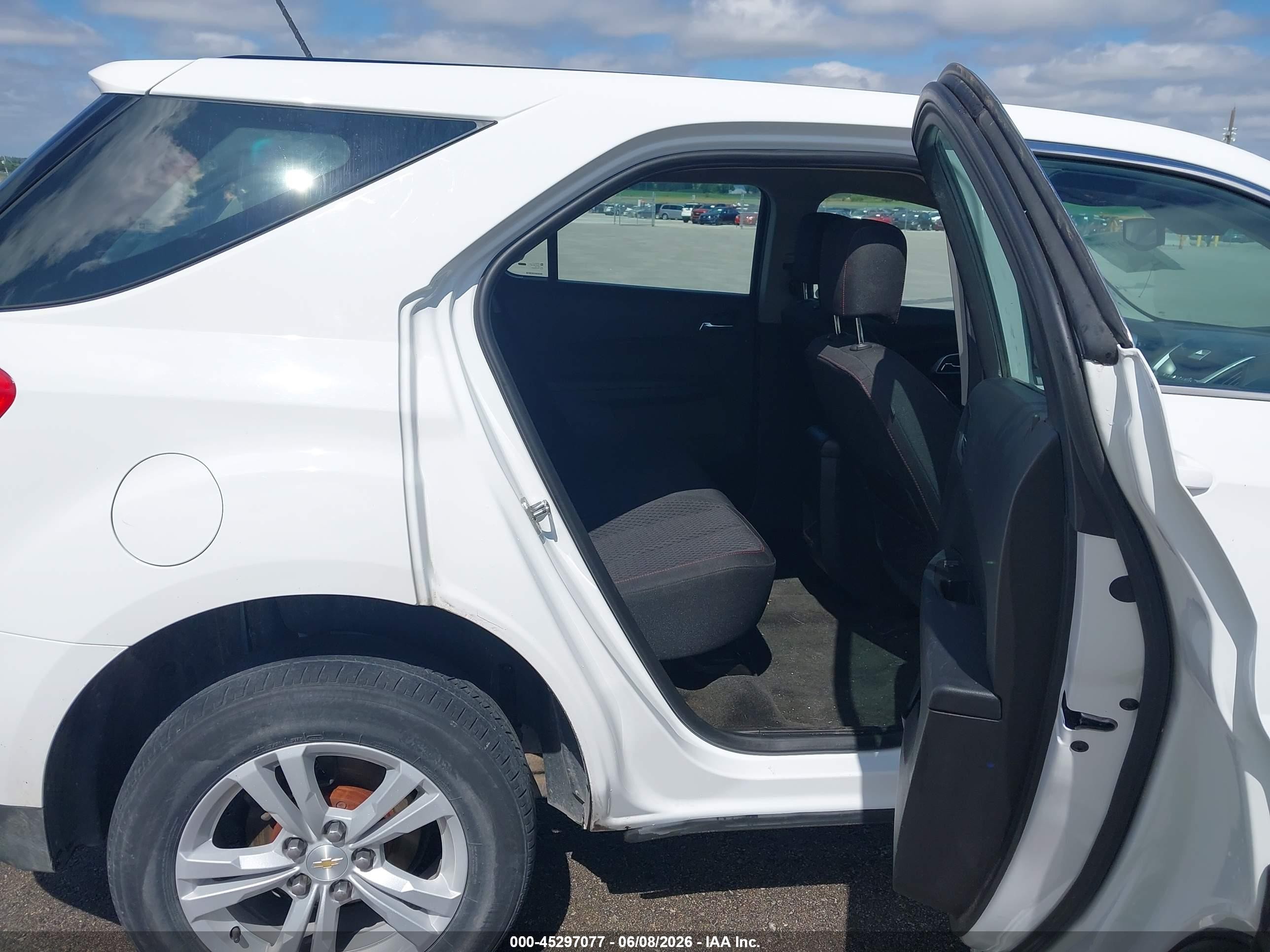 2015 Chevrolet Equinox Ls White vin: 2GNFLEEKXF6129265